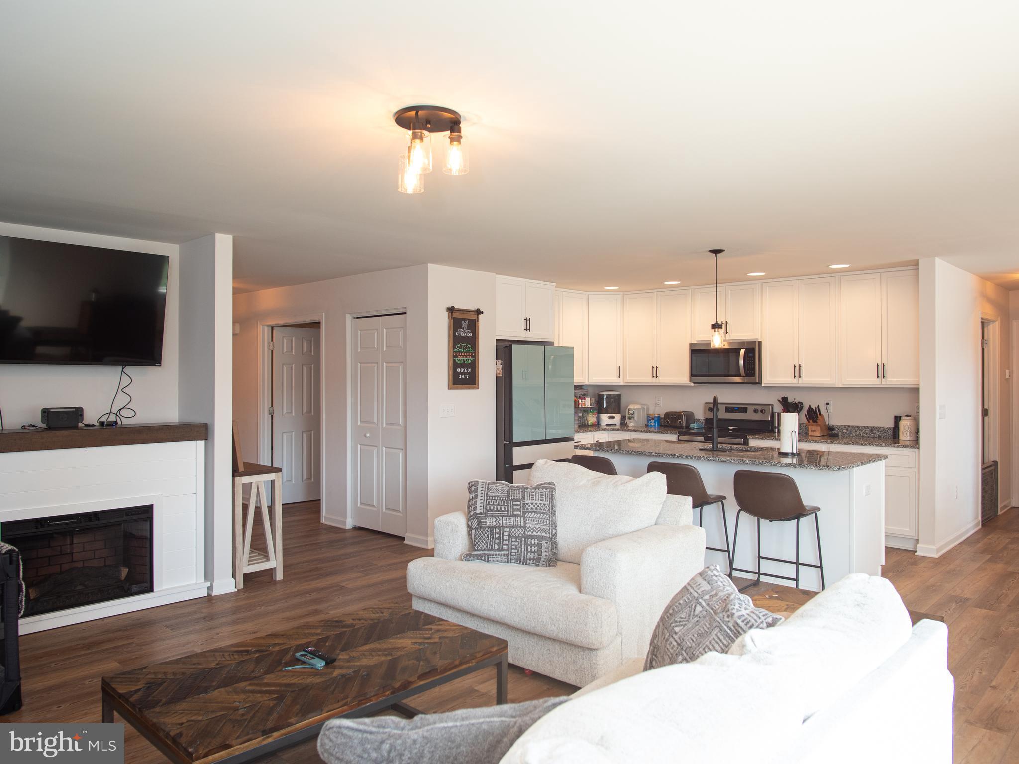 FARM LANE ESTATES - Residential