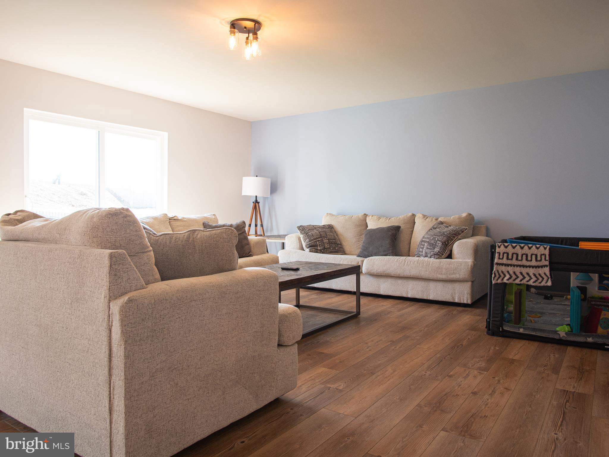 FARM LANE ESTATES - Residential