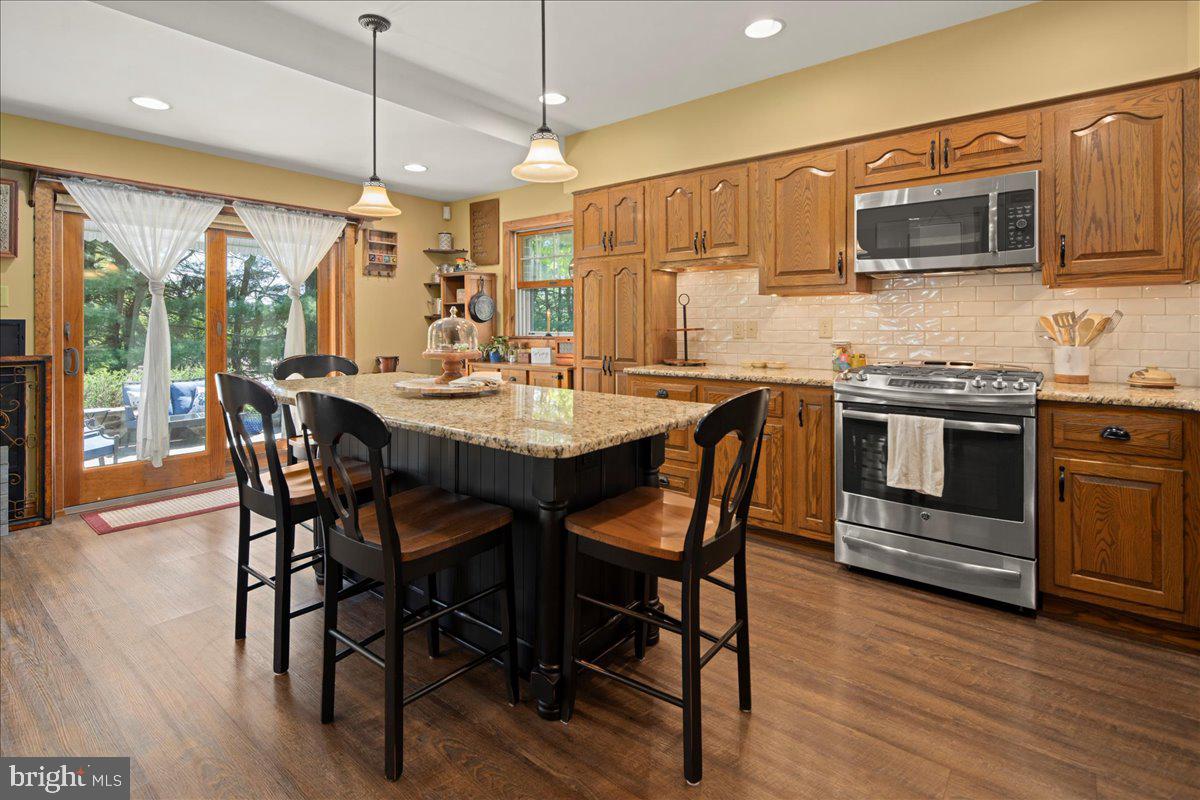 WALKERS ACRES - Residential