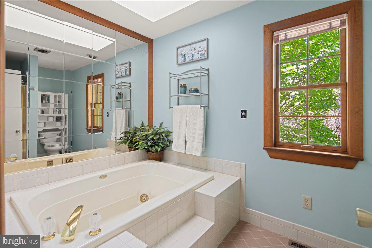 WALKERS ACRES - Residential