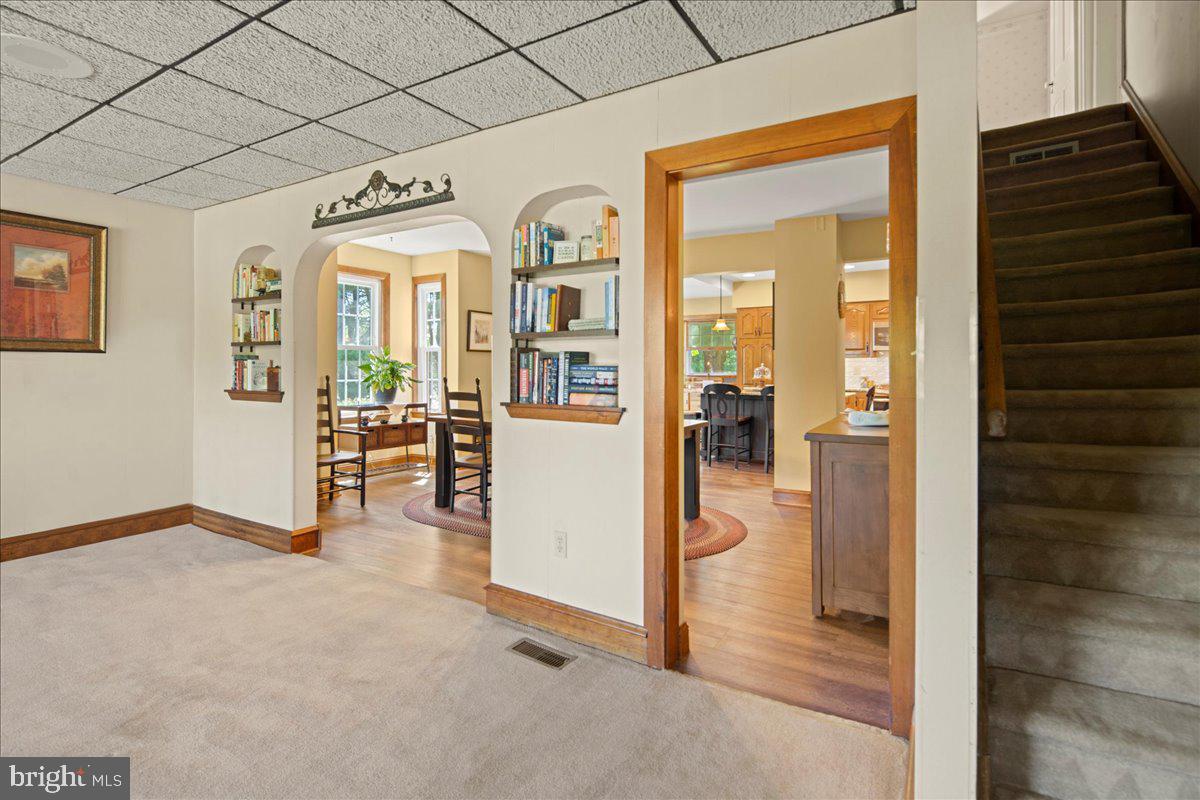 WALKERS ACRES - Residential