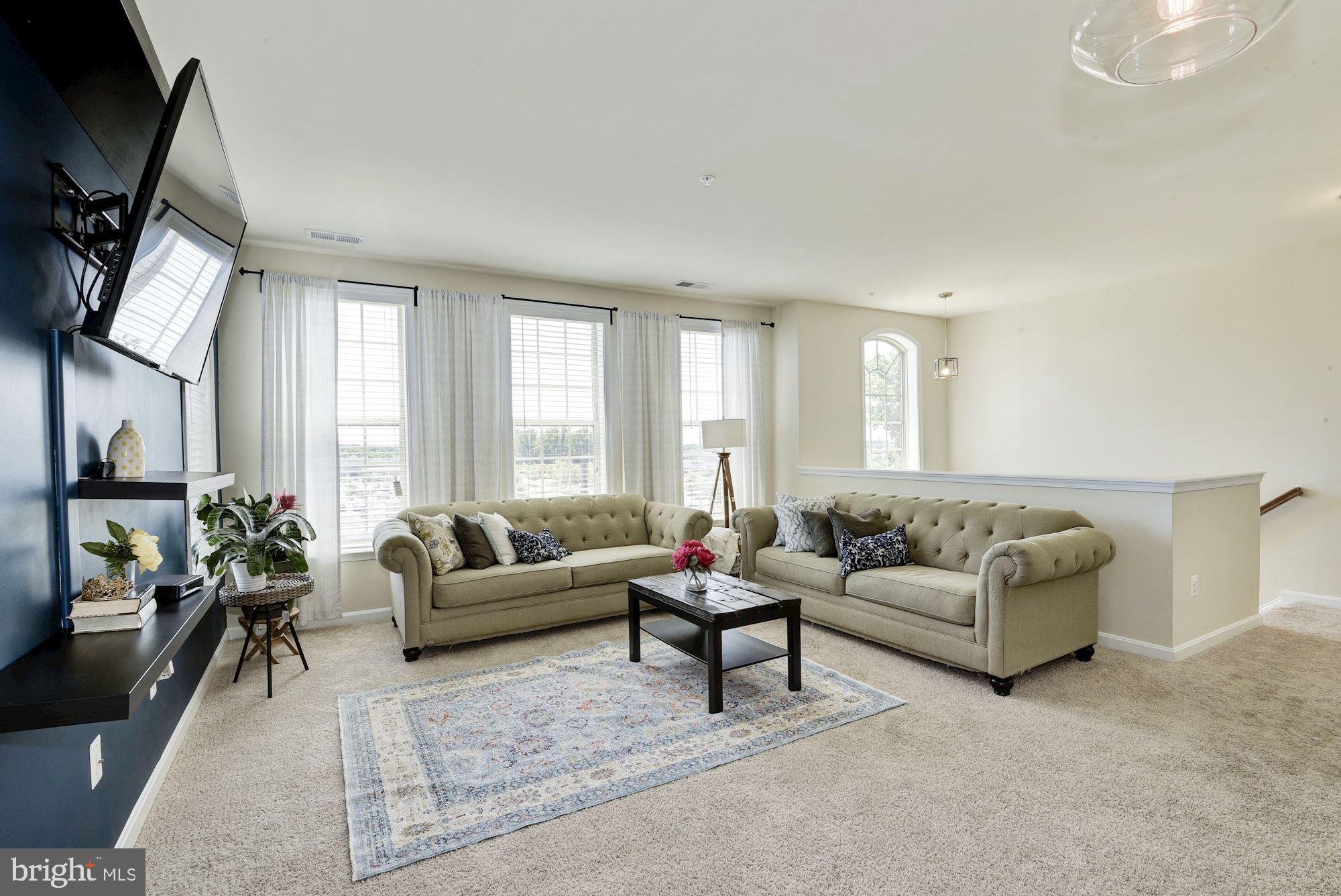 WOODMORE TOWNE CENTRE - Residential