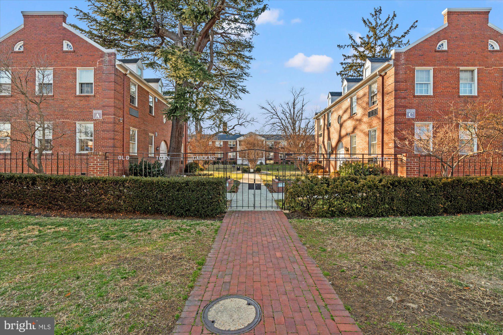 715 S WASHINGTON STREET A-36