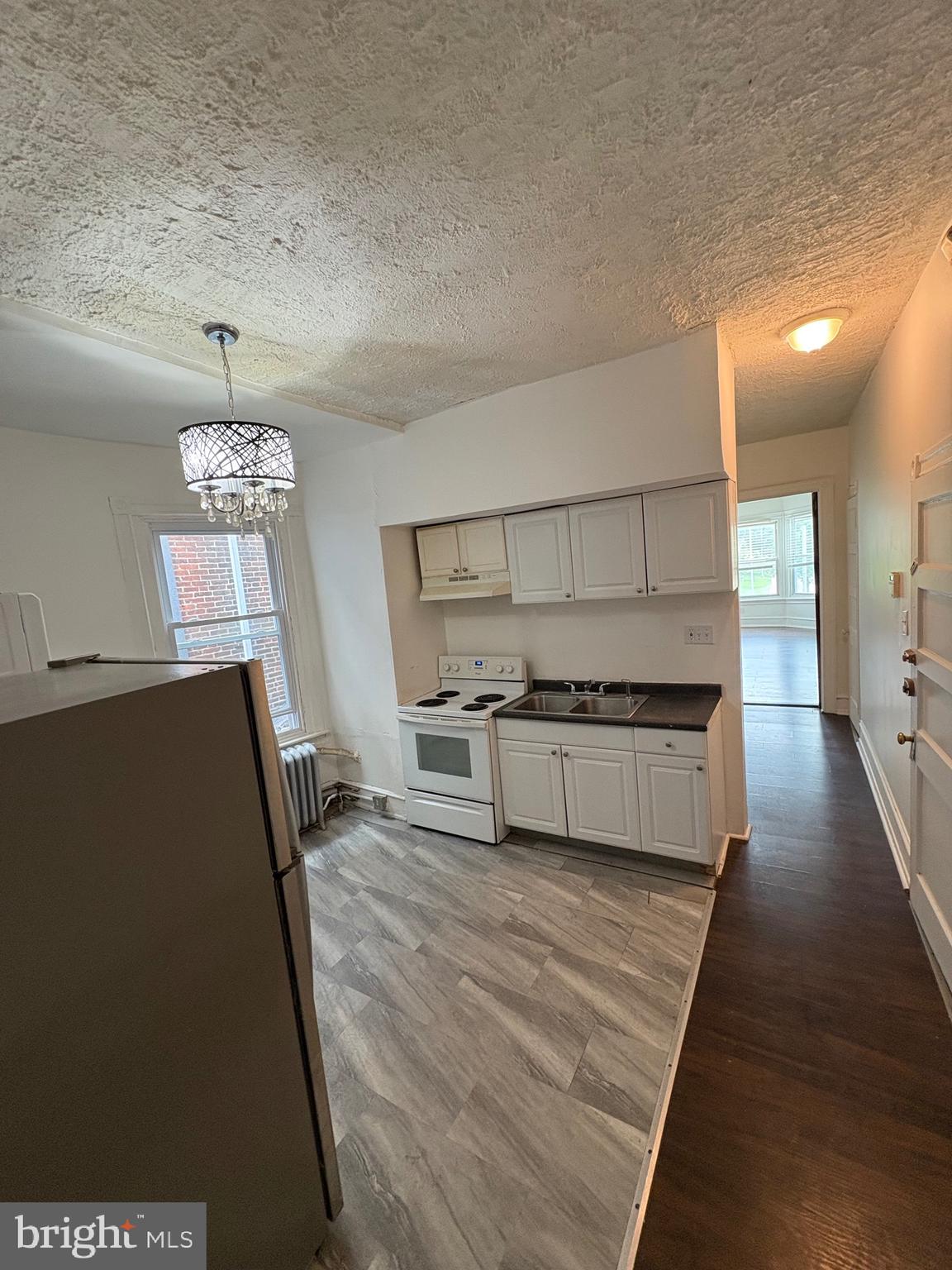 PARKSIDE - Residential Lease