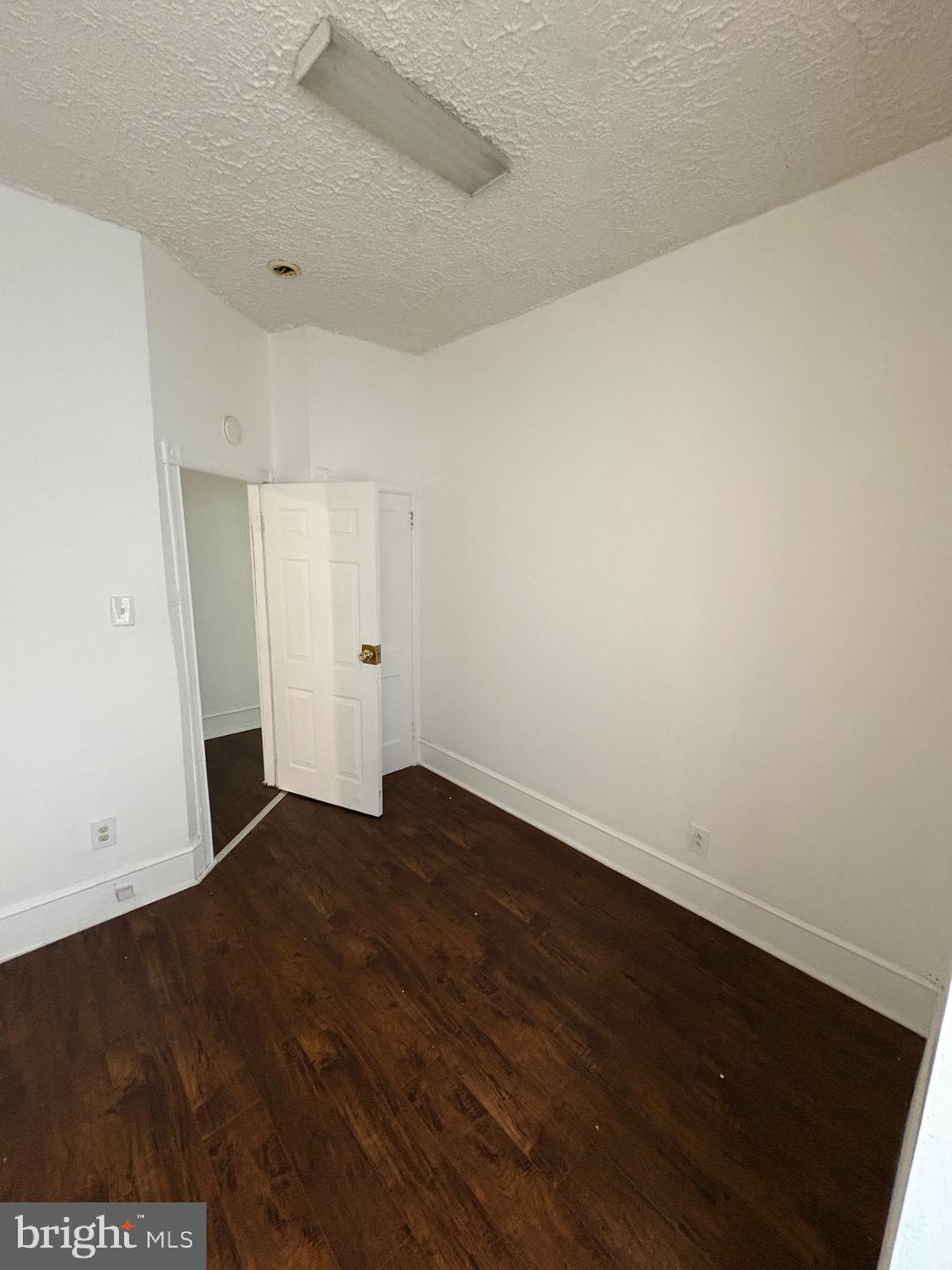 PARKSIDE - Residential Lease