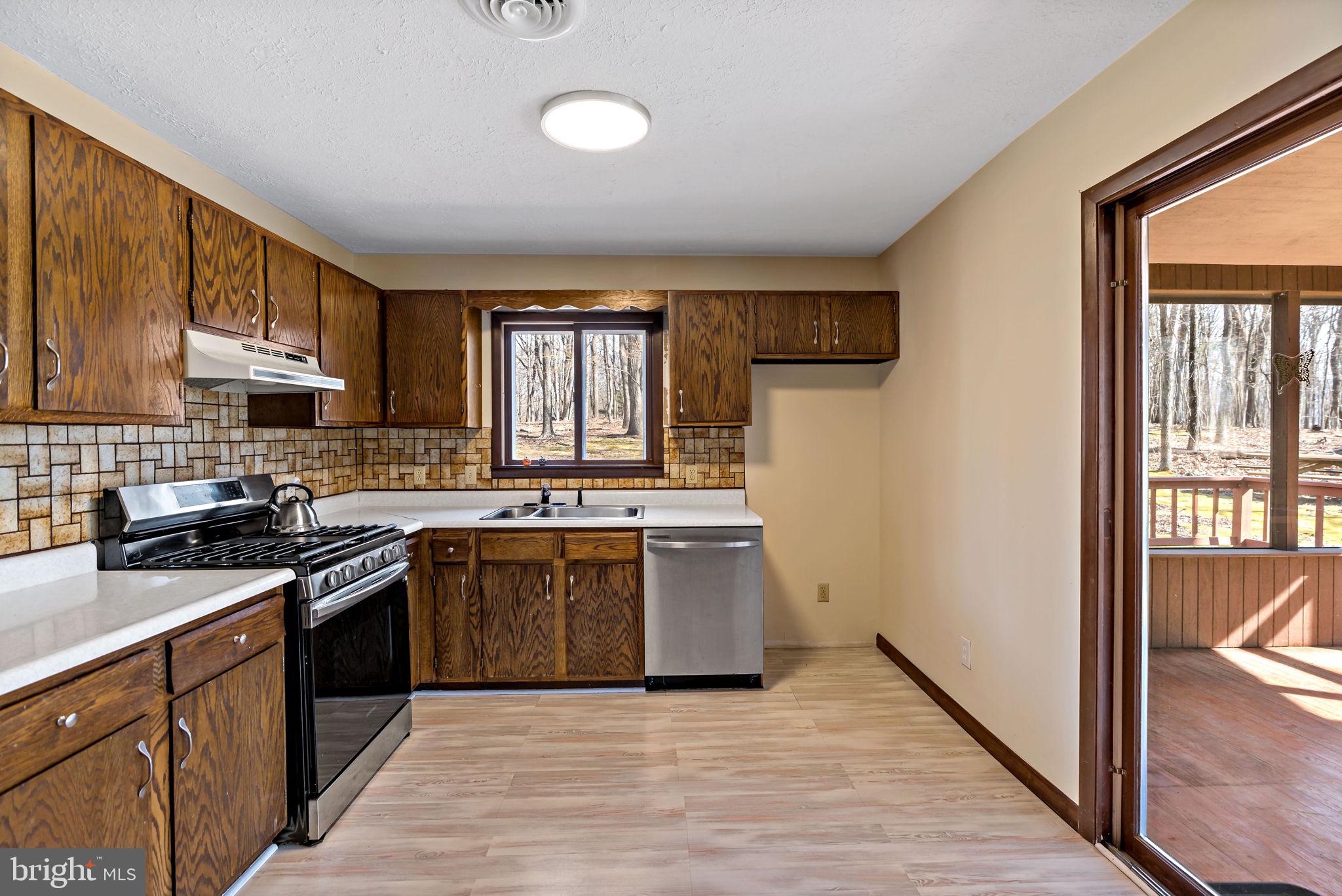 RIVER RIDGE - Residential