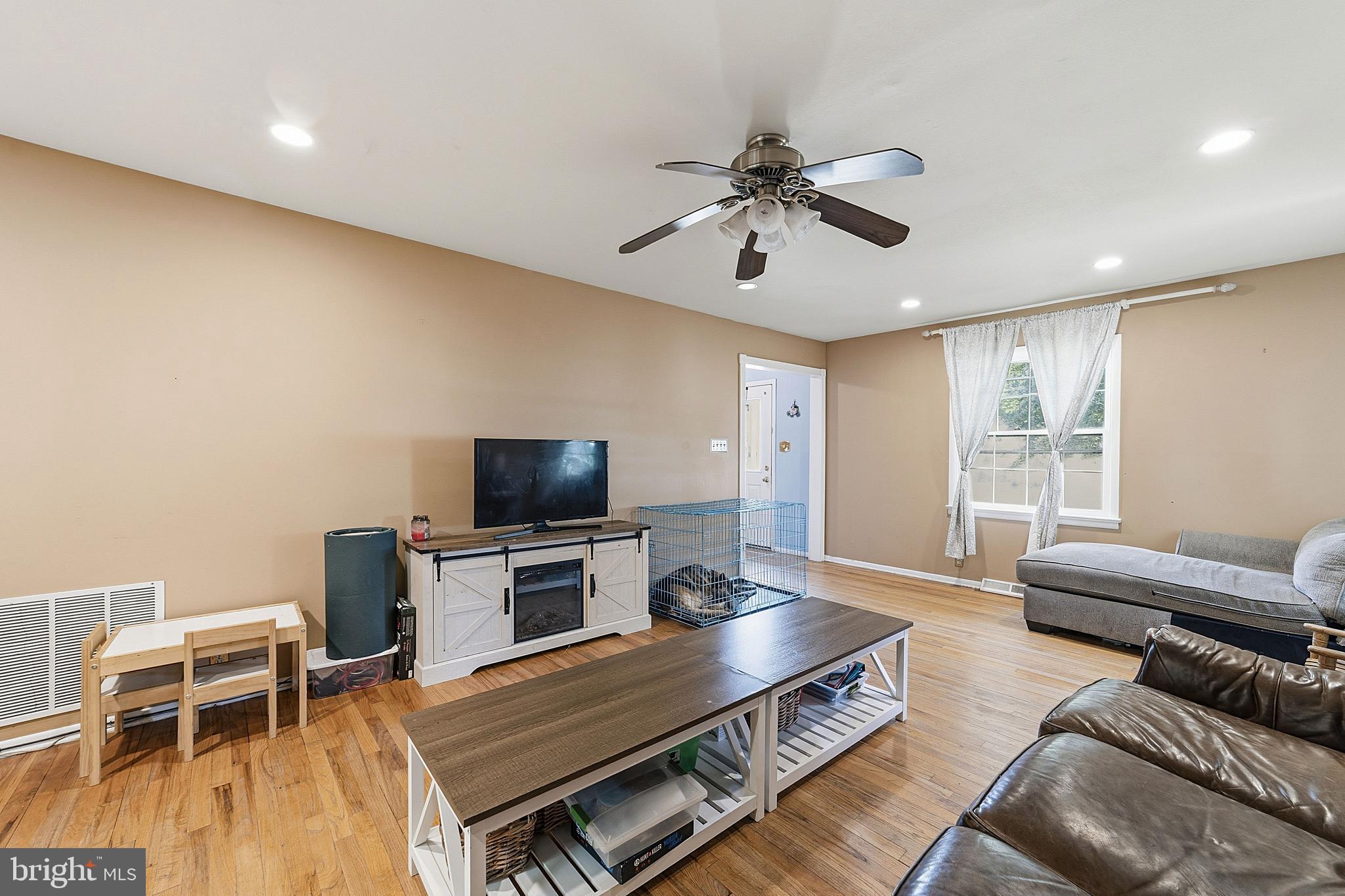 292 GLENN AVE