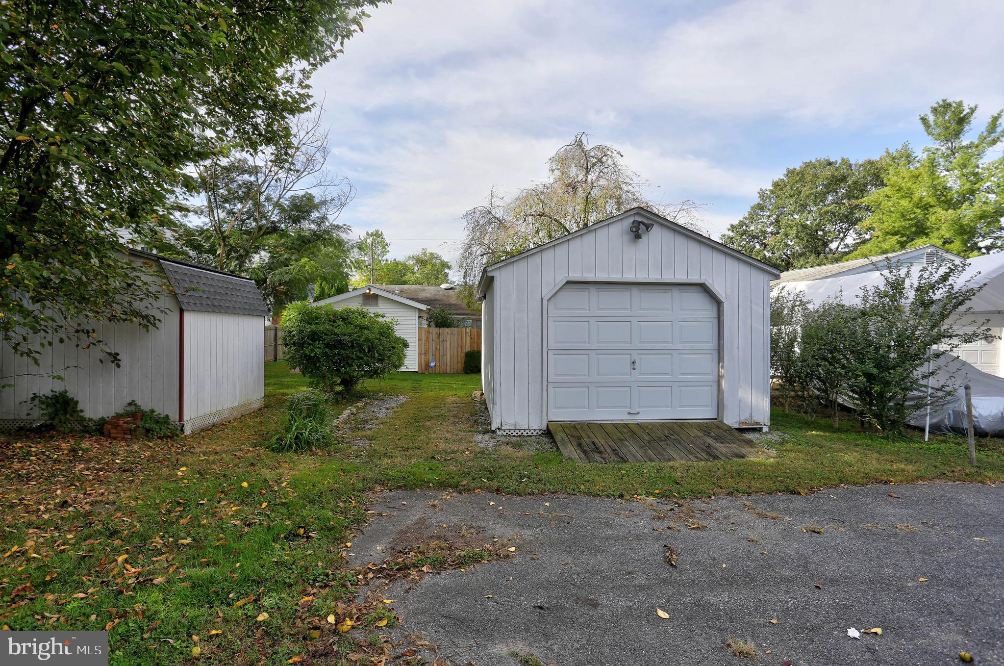 SOUTH LAUREL - Residential