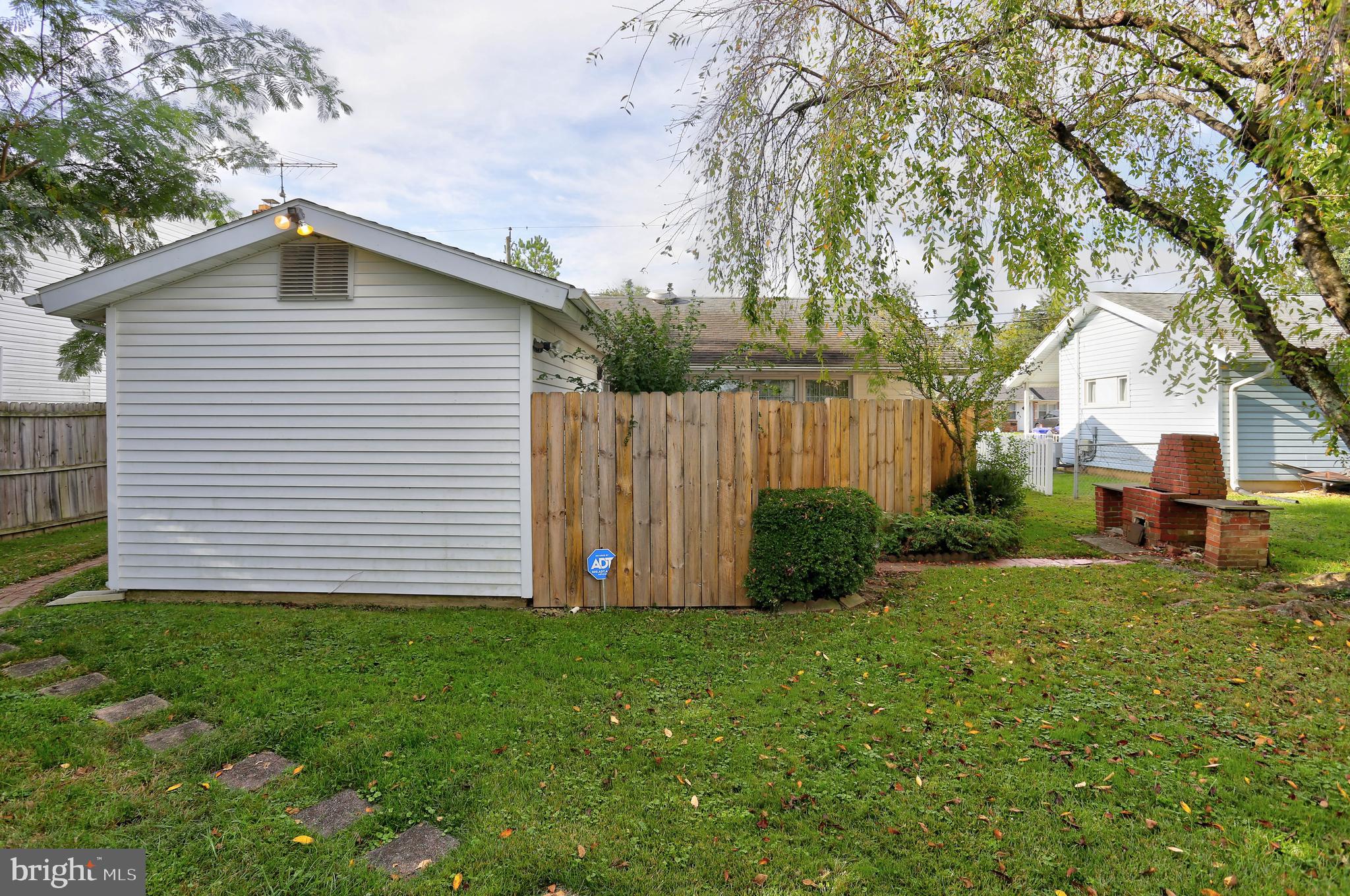 SOUTH LAUREL - Residential