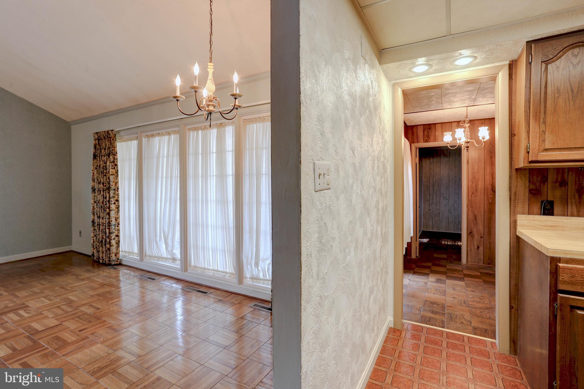 SOUTH LAUREL - Residential