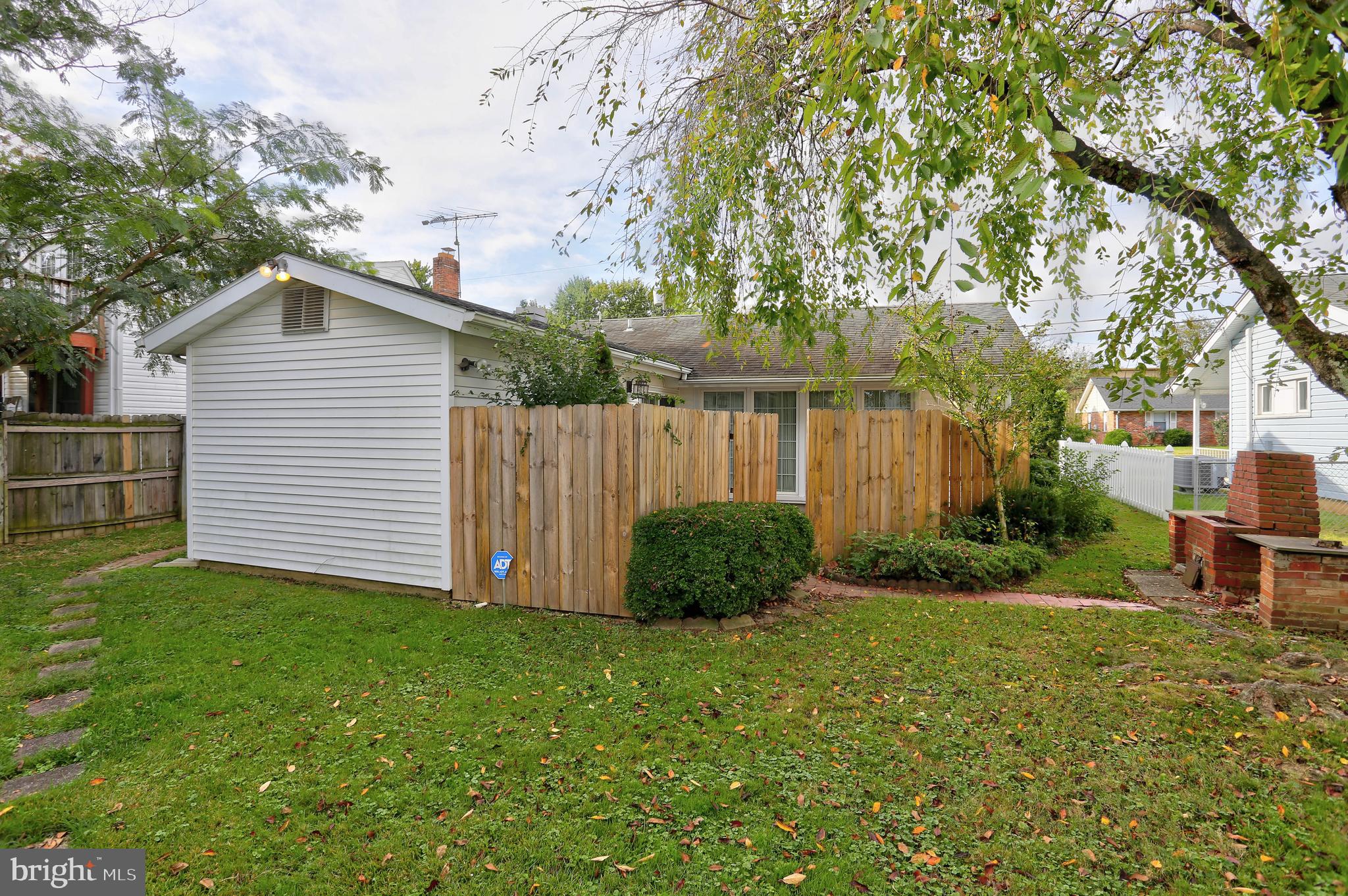 SOUTH LAUREL - Residential