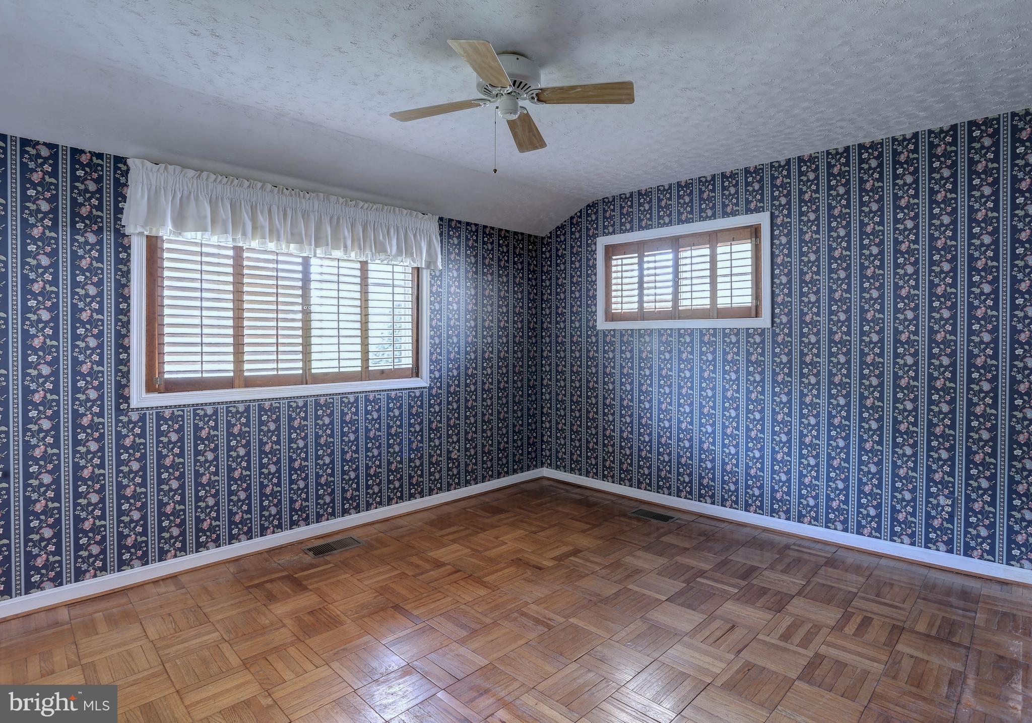 SOUTH LAUREL - Residential