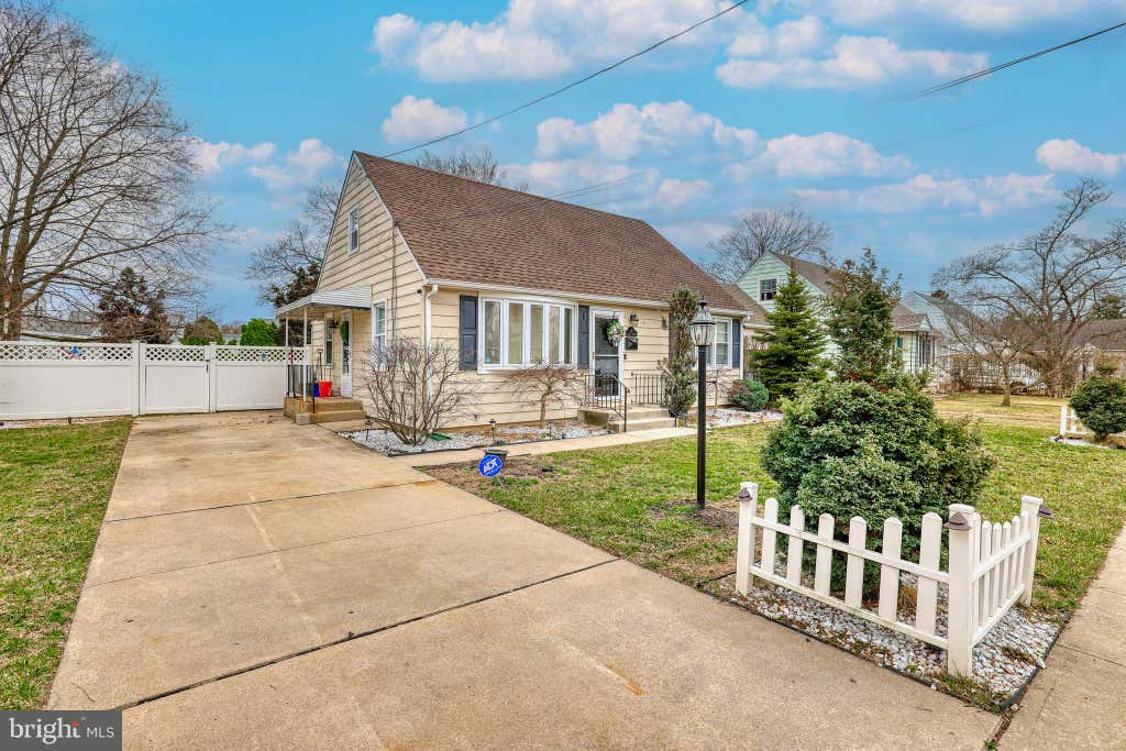 Photo of 12 Grace Dr, HAMILTON, NJ 08610 (MLS # NJME2080414)