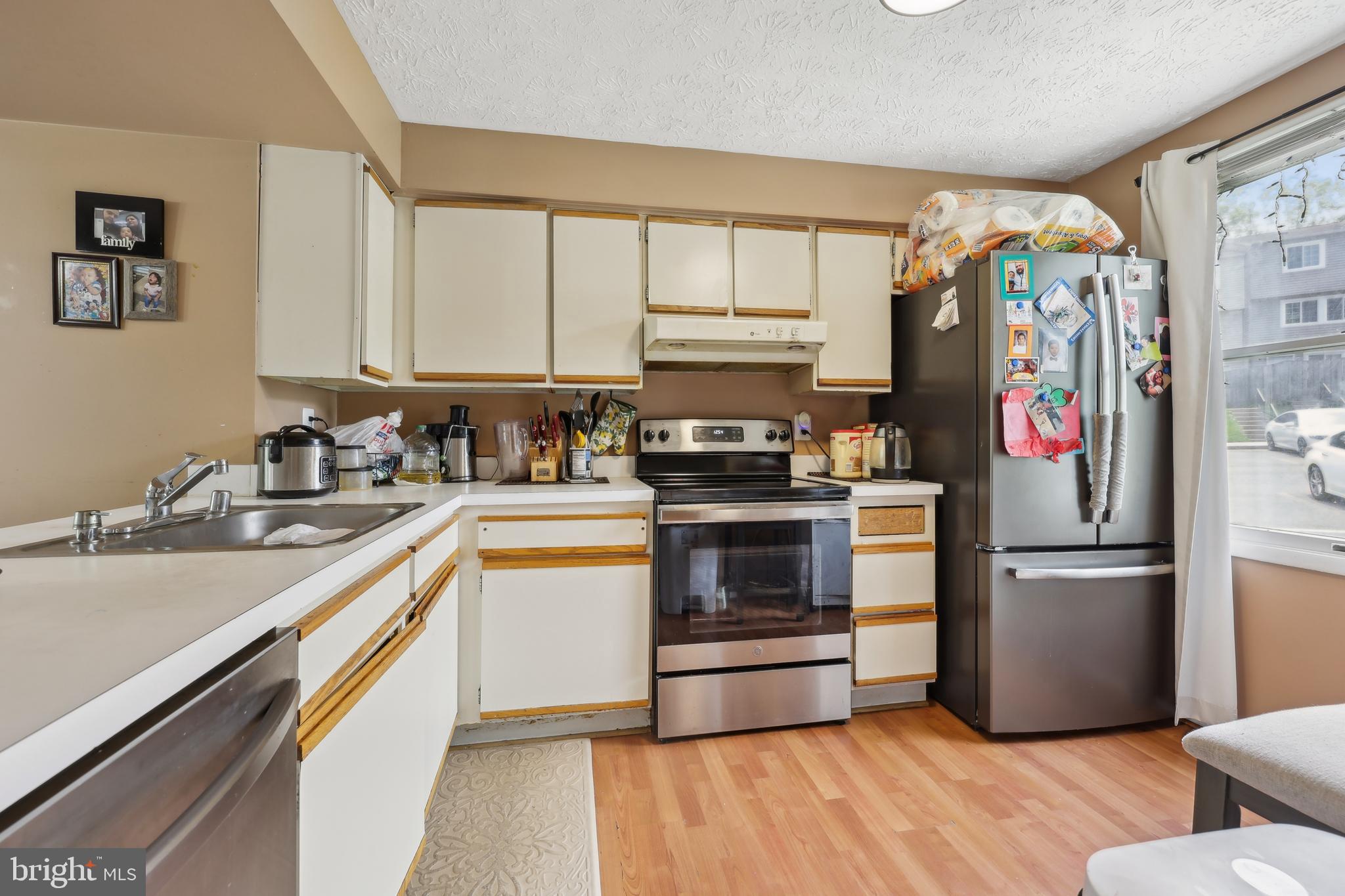 DEVILS REACH CONDOS - Residential