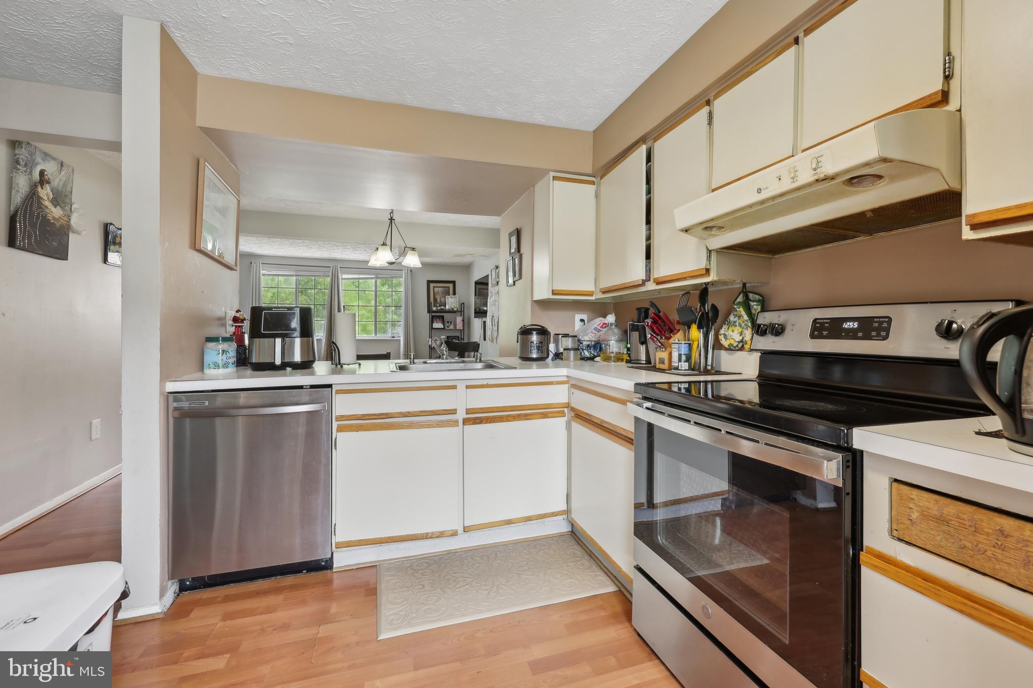 DEVILS REACH CONDOS - Residential