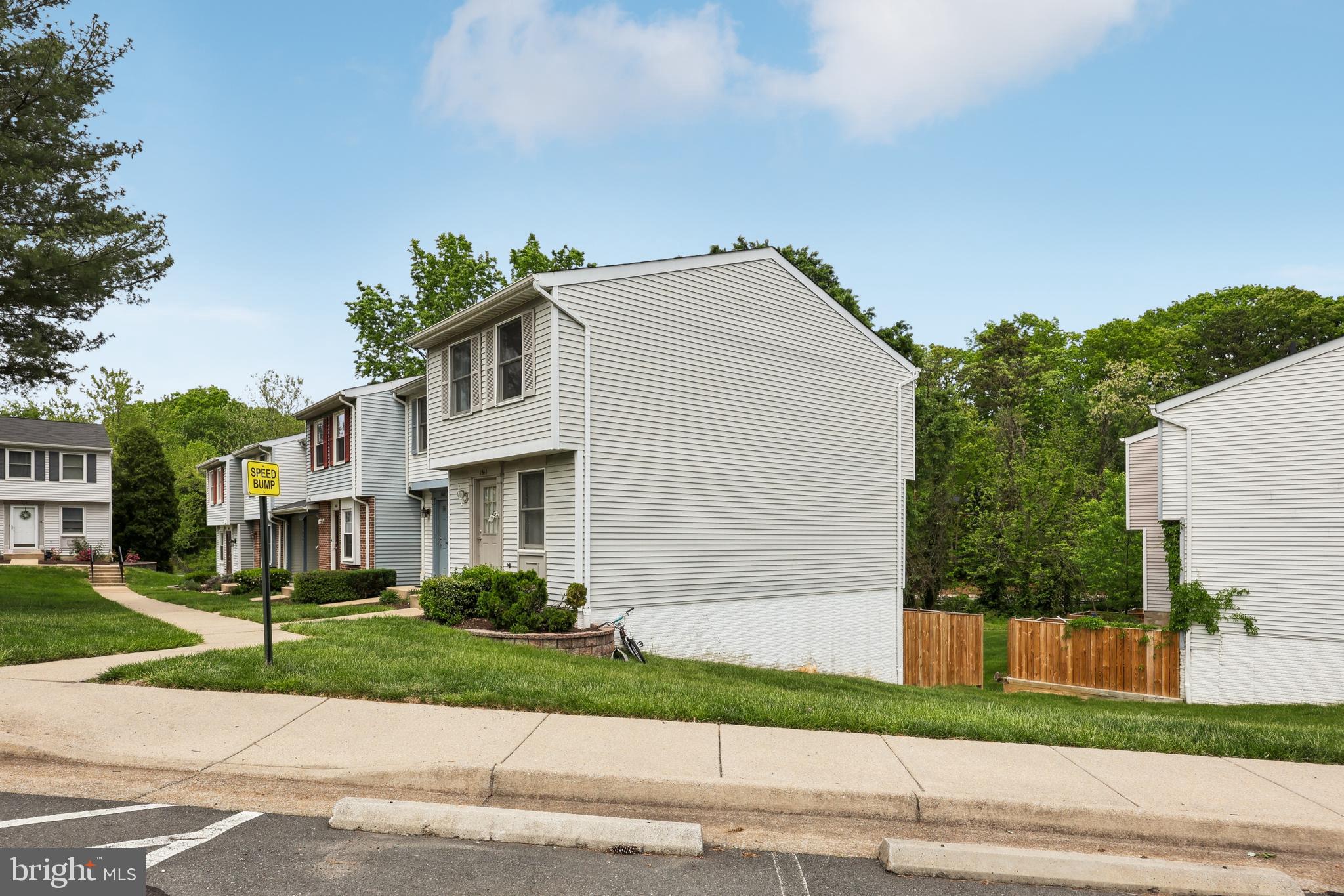 DEVILS REACH CONDOS - Residential