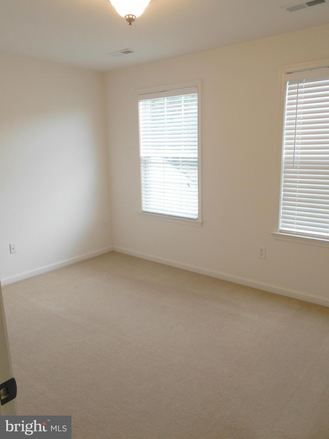 GREAT OAKS - Residential Lease