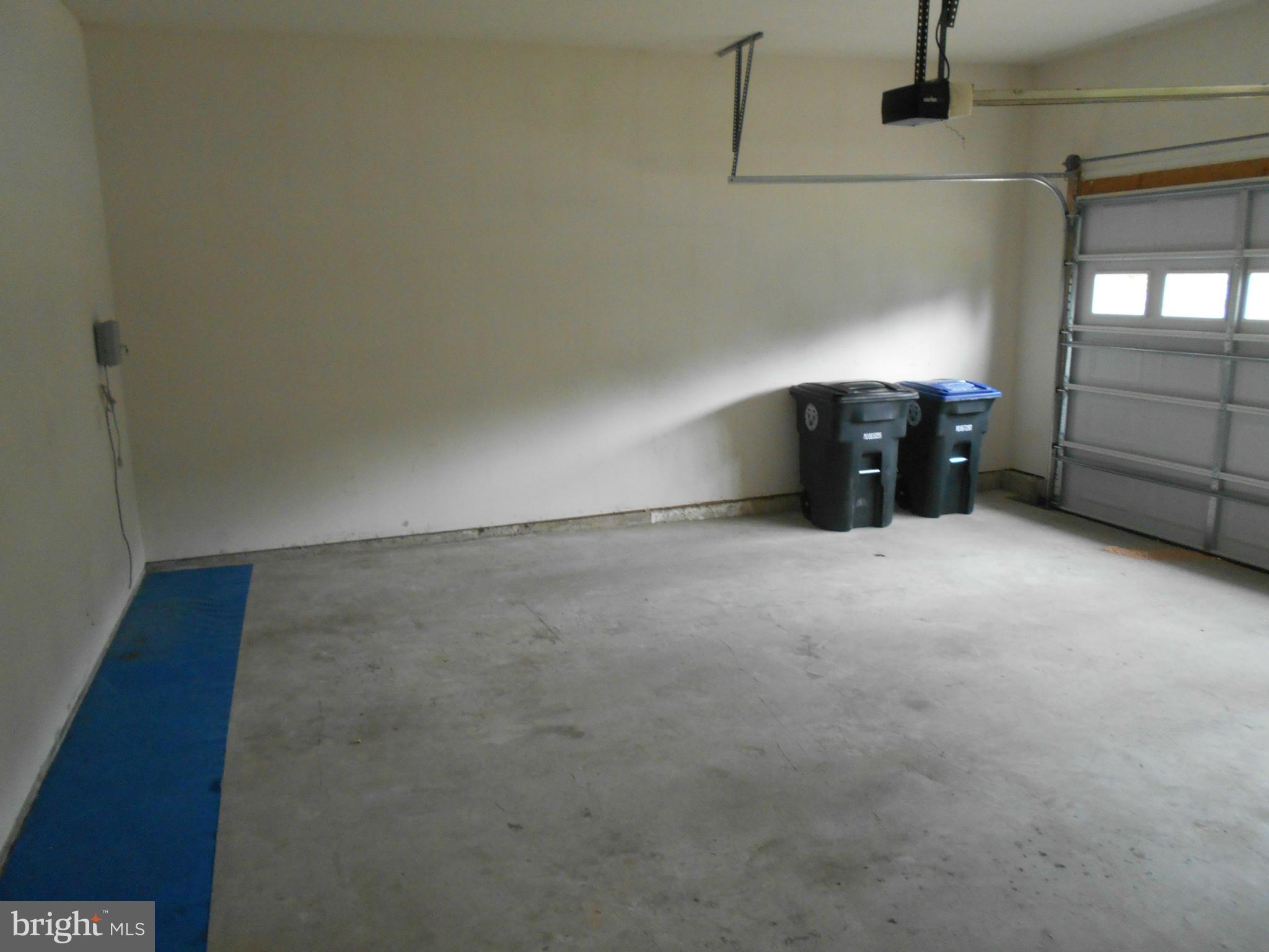 GREAT OAKS - Residential Lease