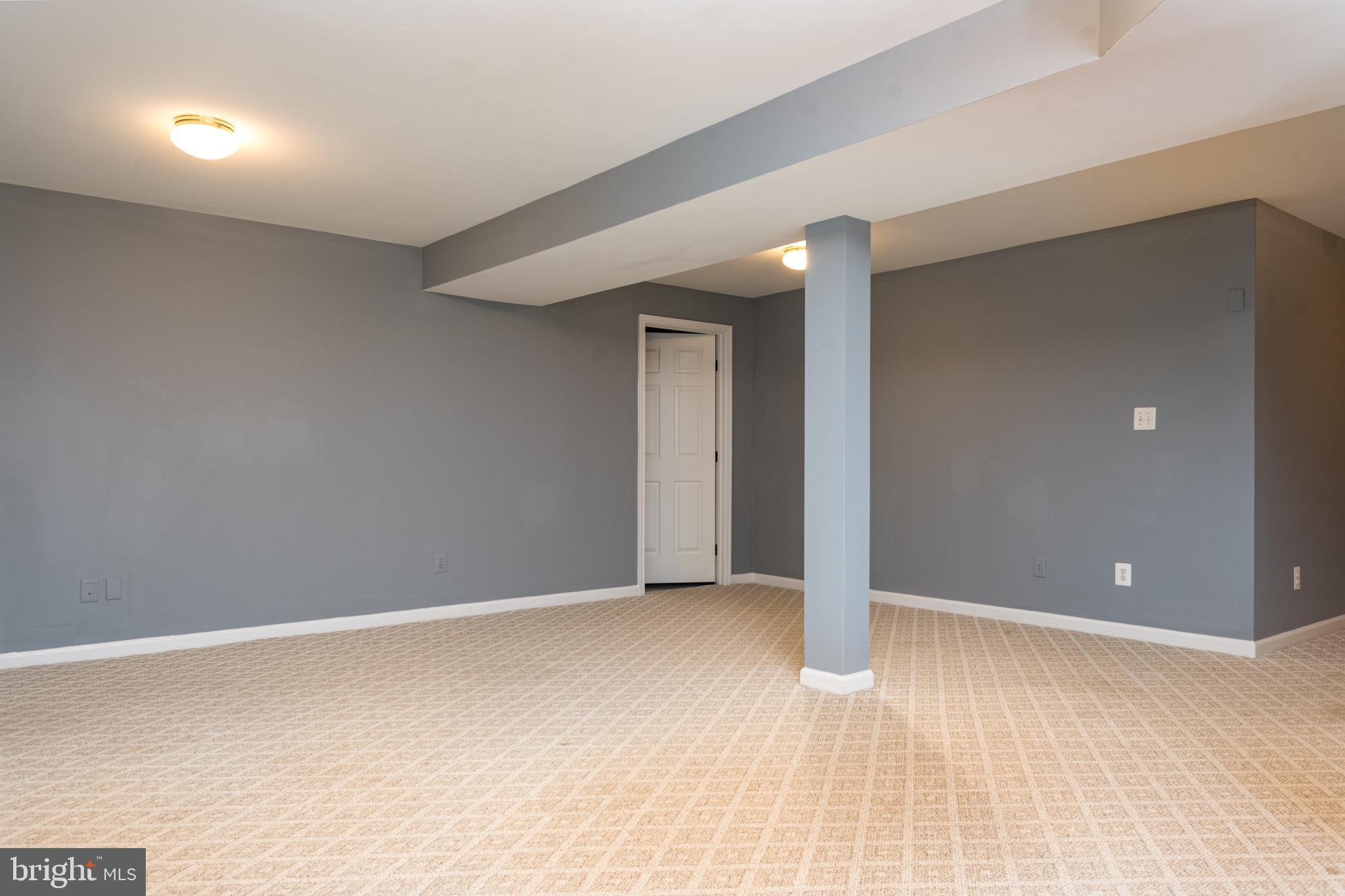 SOMERSET - Residential Lease