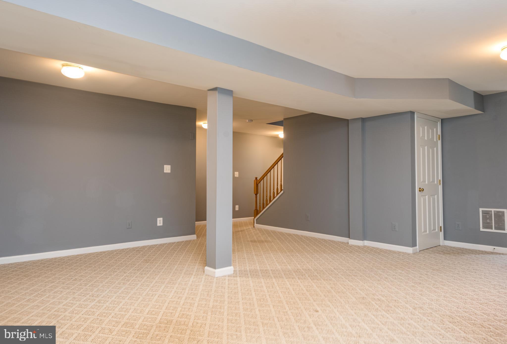 SOMERSET - Residential Lease