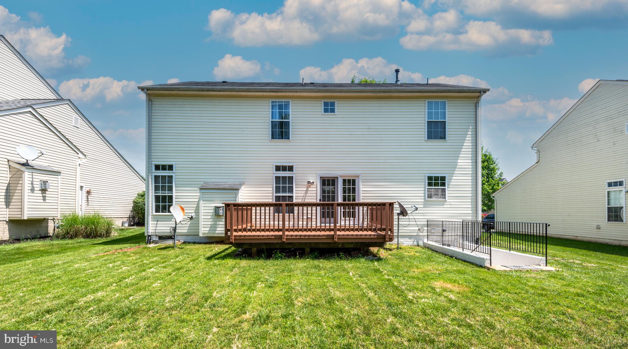 SOMERSET - Residential Lease