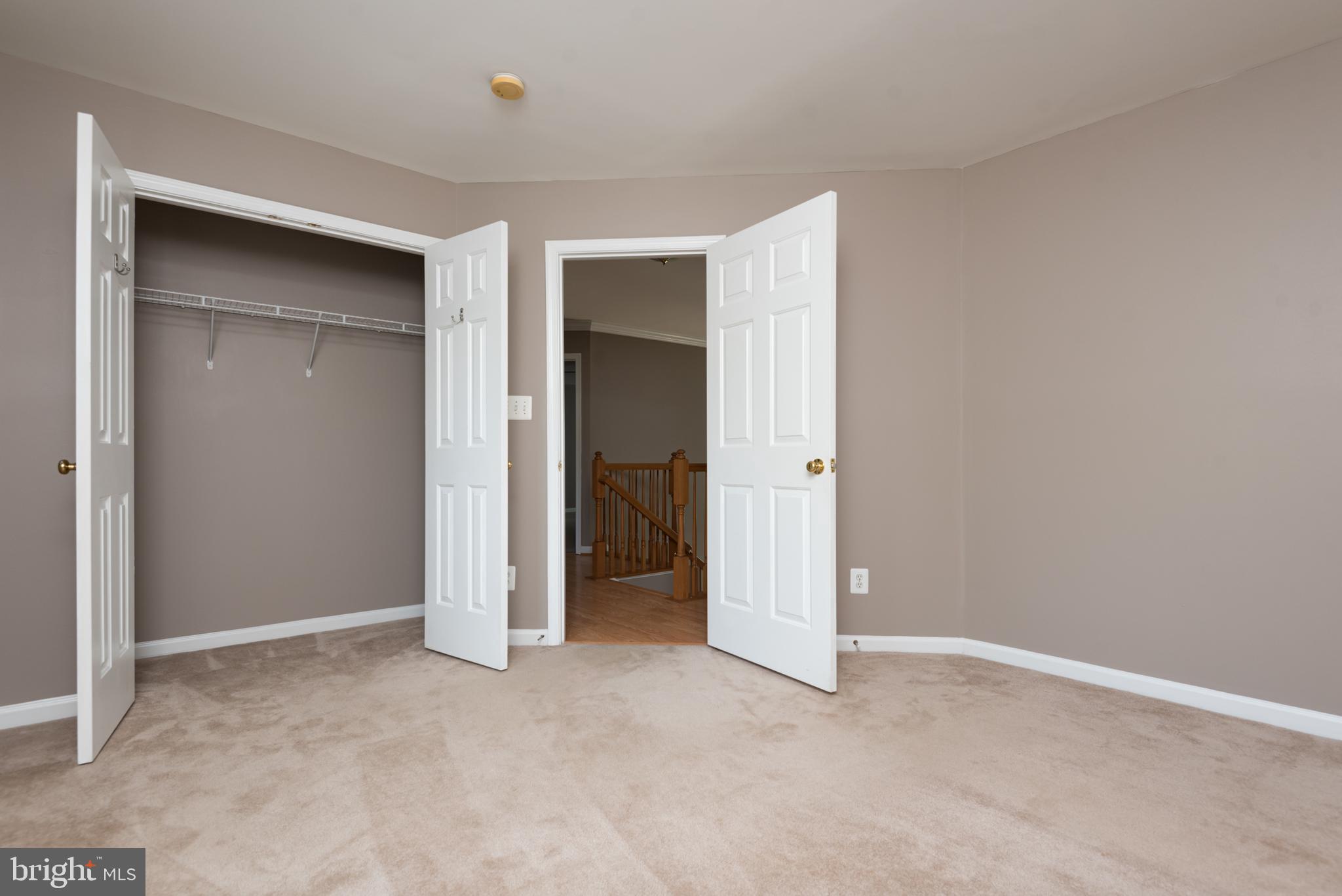 SOMERSET - Residential Lease