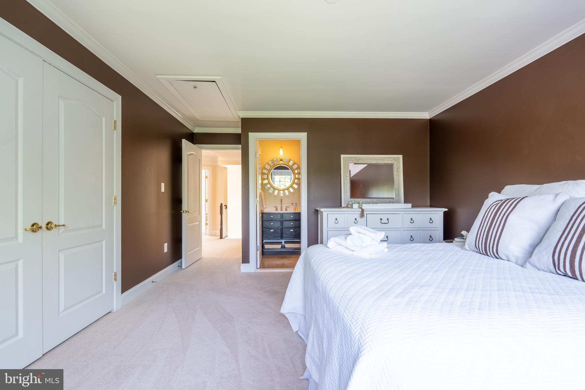 WOODHAVEN - Residential