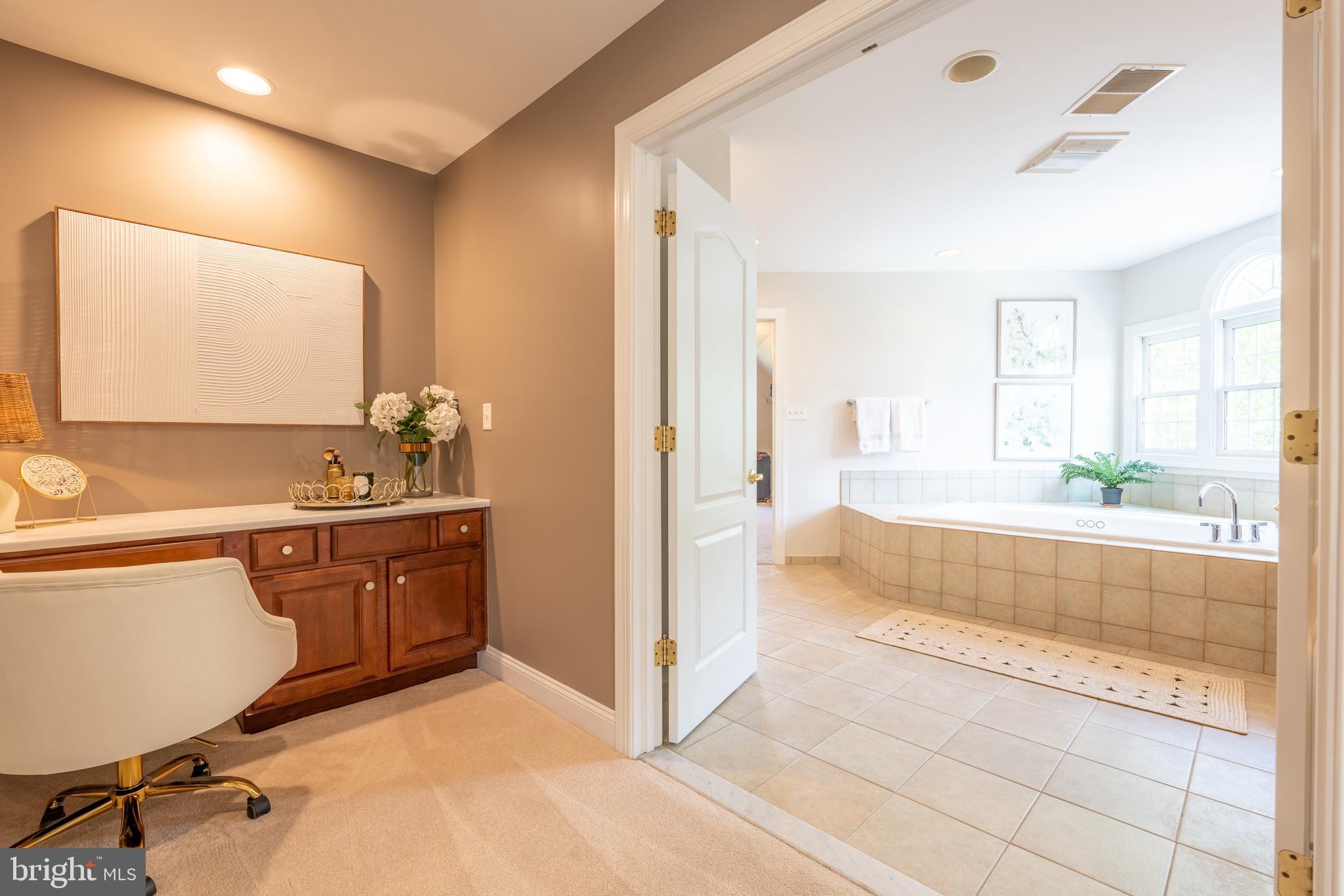 WOODHAVEN - Residential