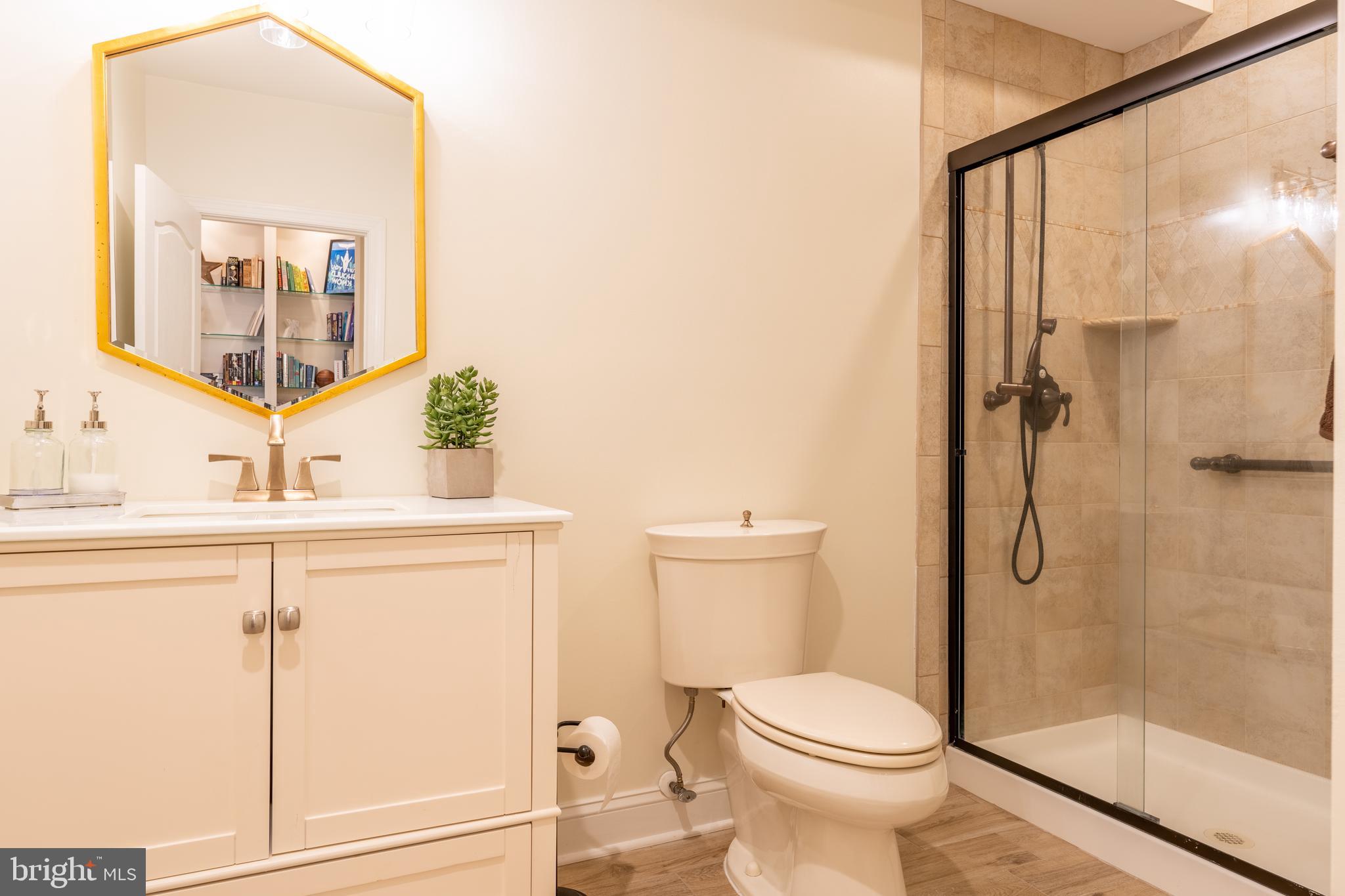 WOODHAVEN - Residential