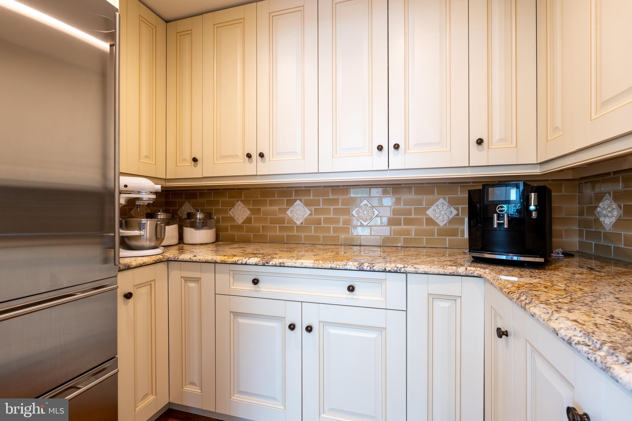 WOODHAVEN - Residential