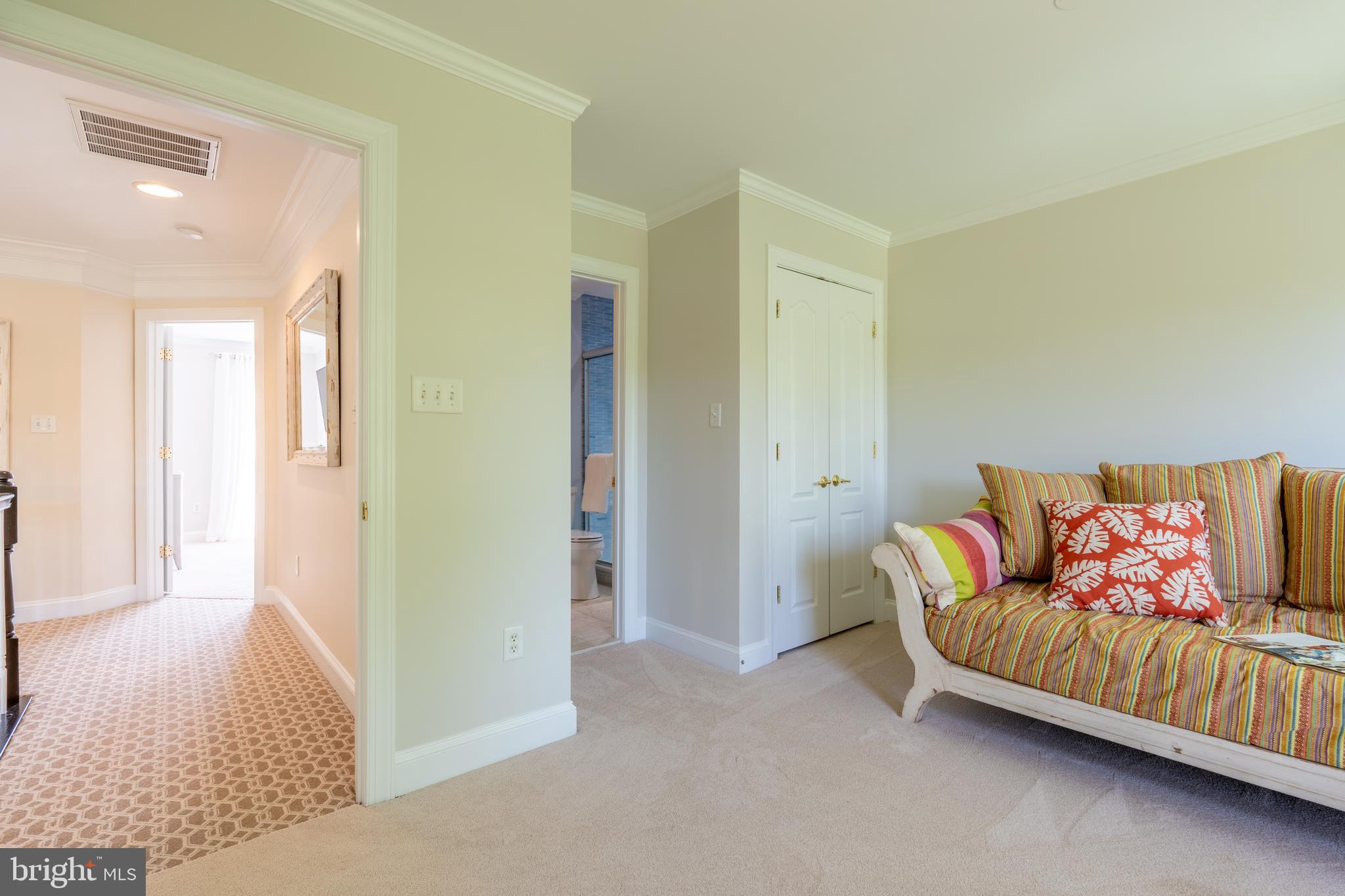 WOODHAVEN - Residential