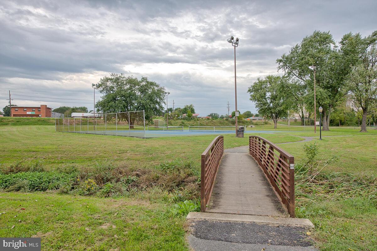 FREDERICKTOWNE VILLAGE - Residential