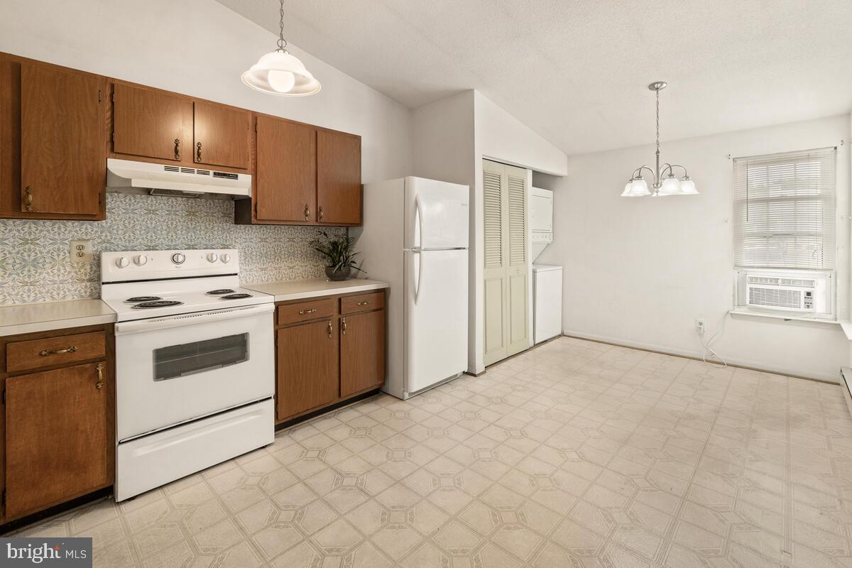 FREDERICKTOWNE VILLAGE - Residential