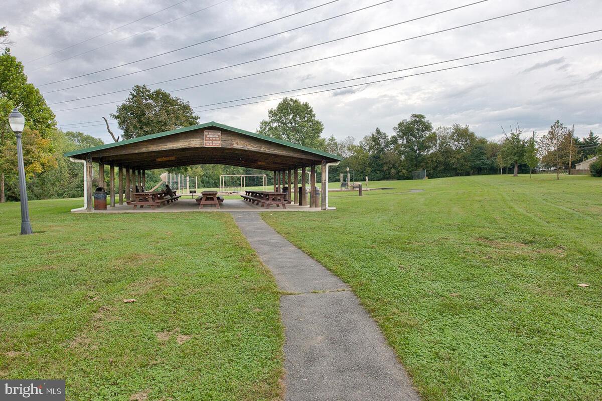 FREDERICKTOWNE VILLAGE - Residential