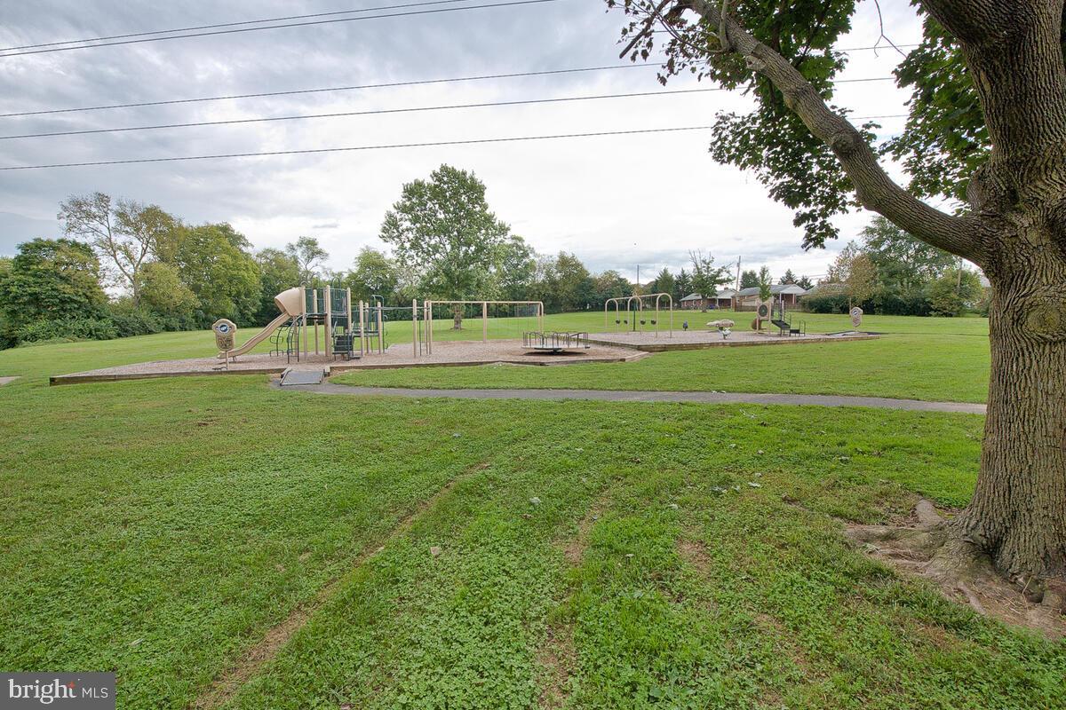 FREDERICKTOWNE VILLAGE - Residential