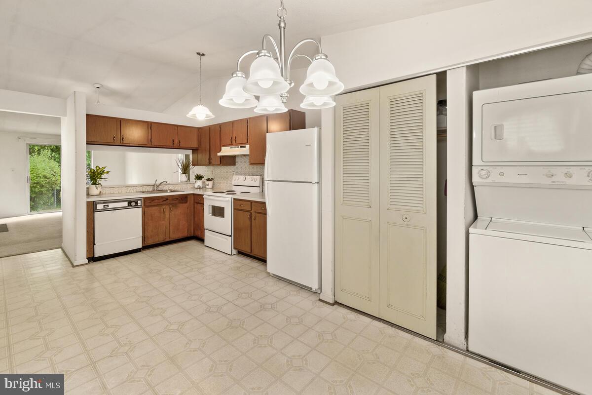 FREDERICKTOWNE VILLAGE - Residential