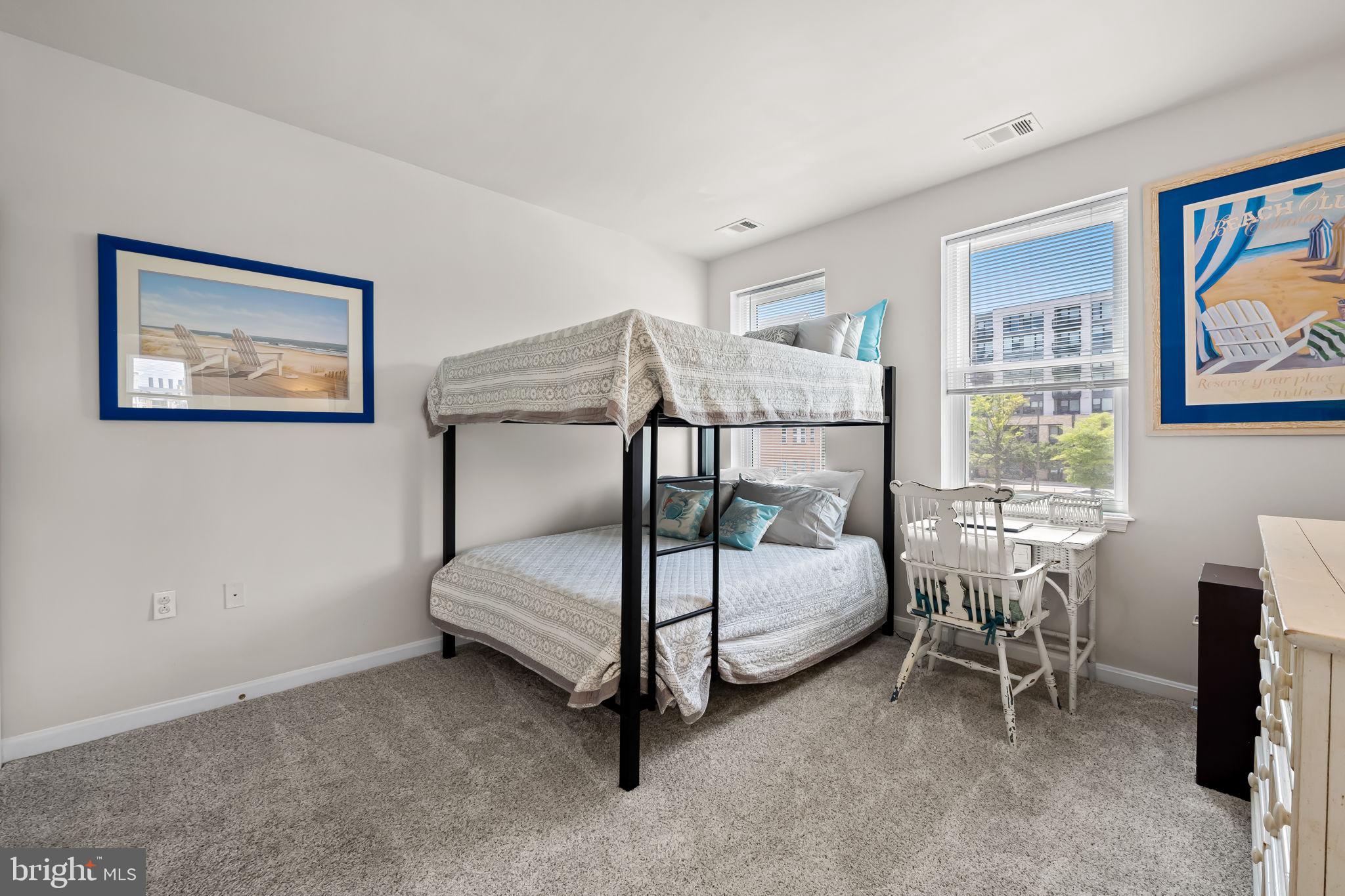 PIERSIDE AT HARBORVIEW - Residential
