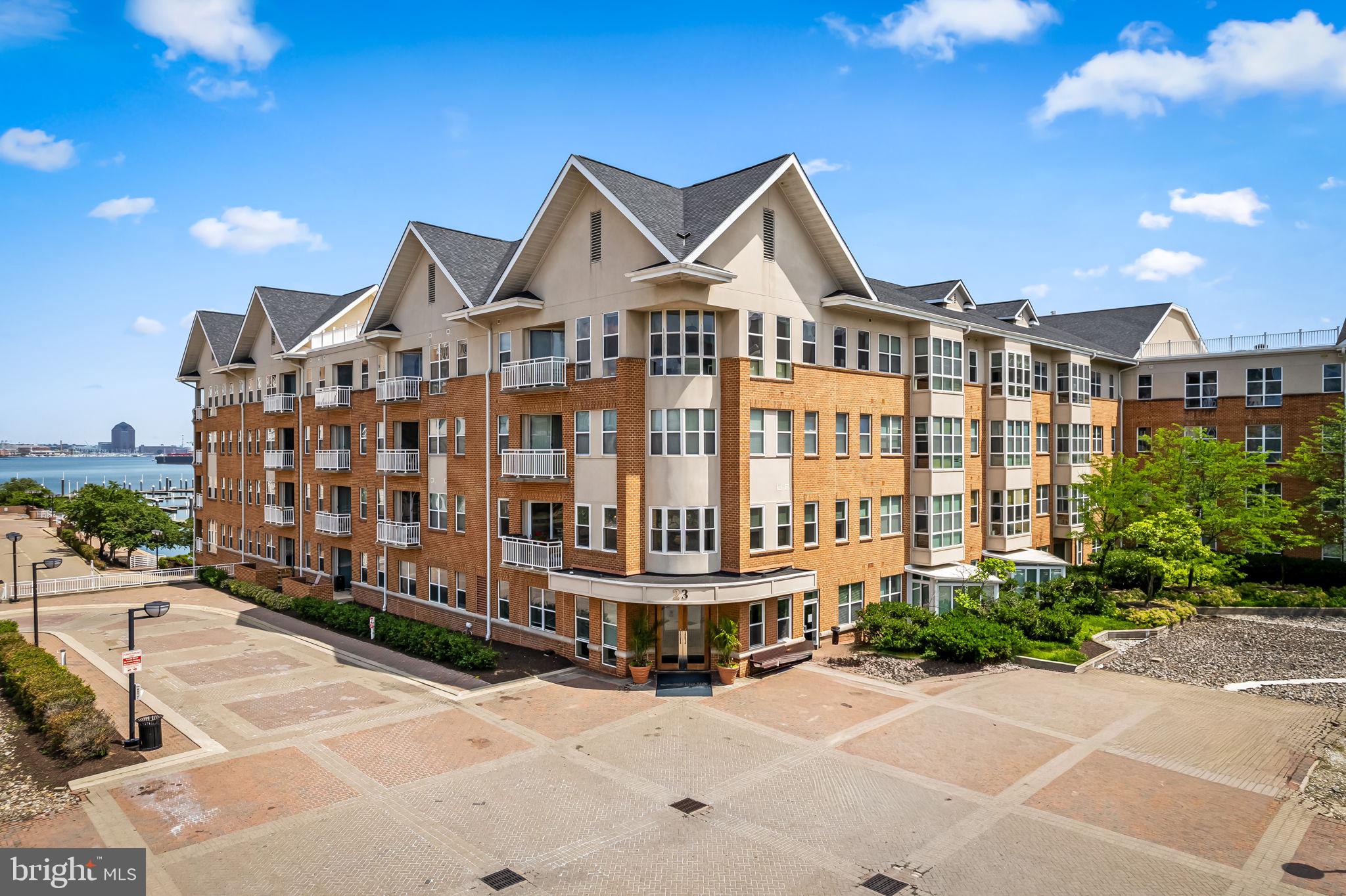 PIERSIDE AT HARBORVIEW - Residential