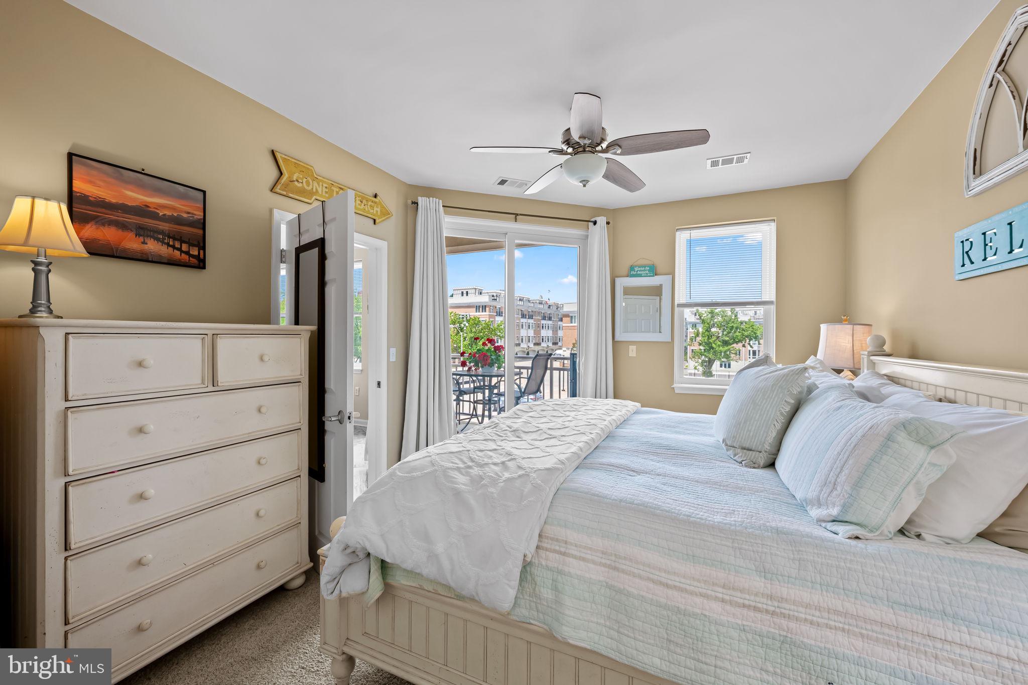 PIERSIDE AT HARBORVIEW - Residential