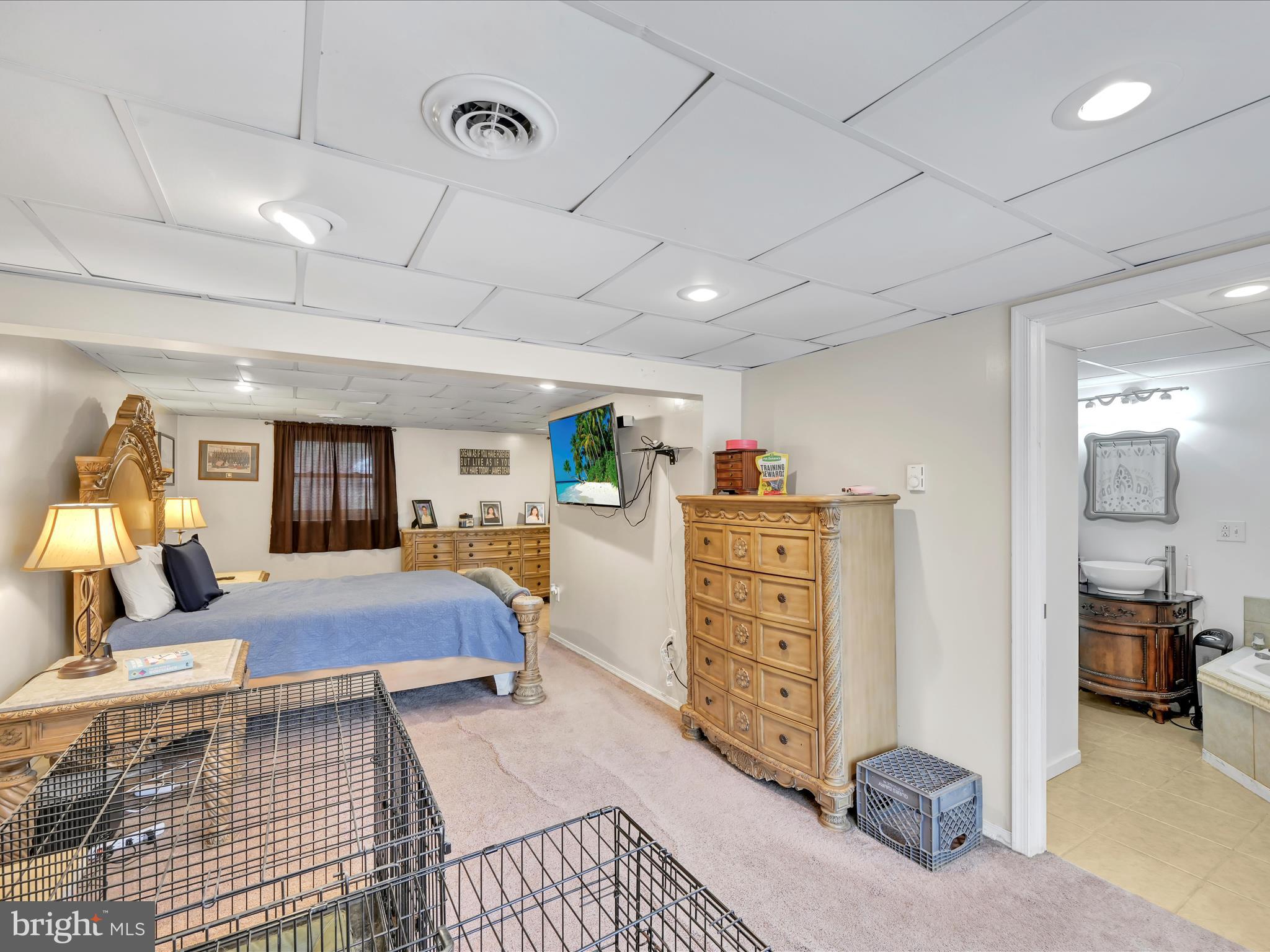 CRESSWELL GARDENS - Residential