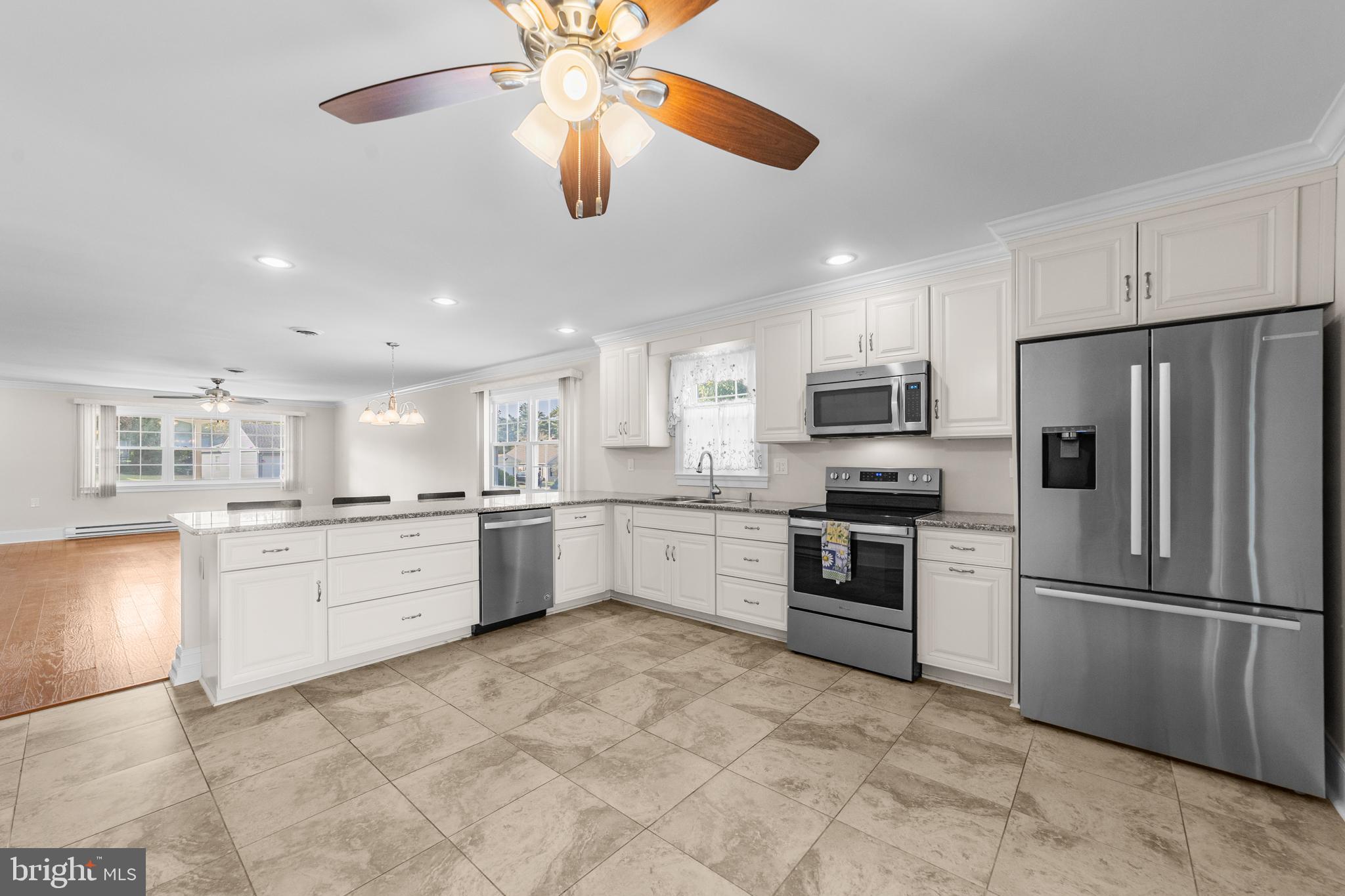 LEISURETOWNE - Residential Lease