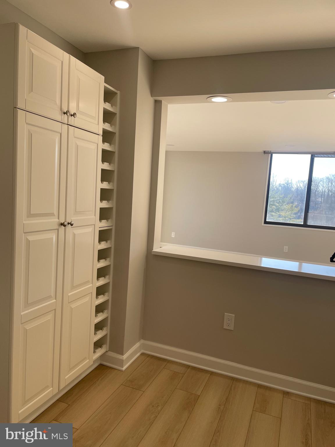 5225 POOKS HILL ROAD 828S