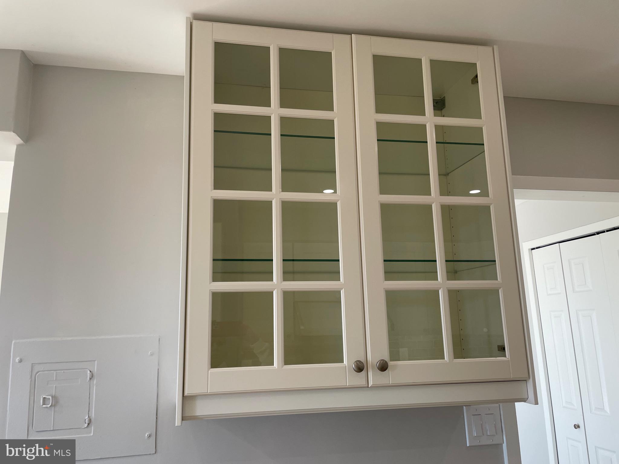 PROMENADE TOWERS - Residential Lease