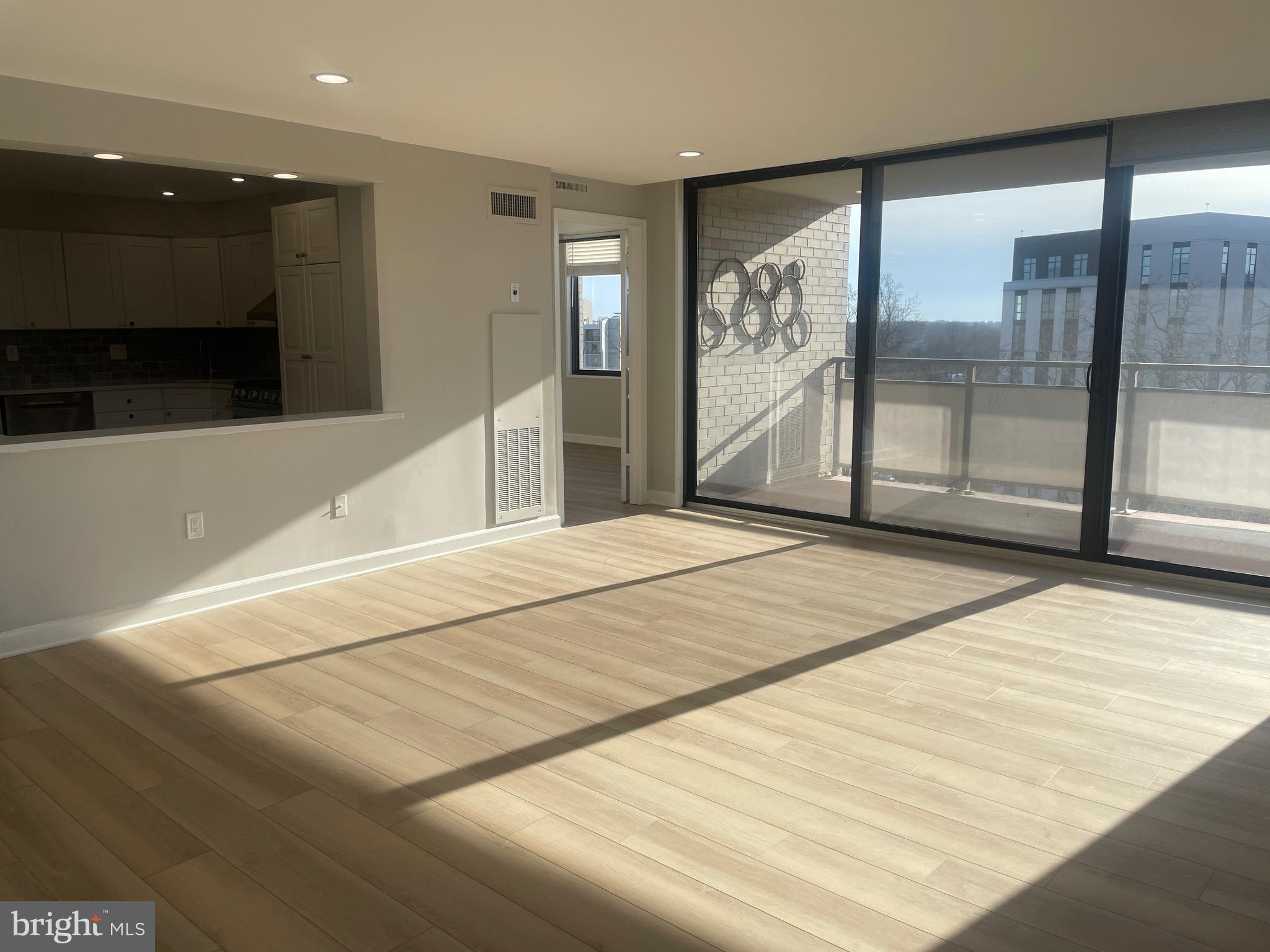 5225 POOKS HILL ROAD 828S