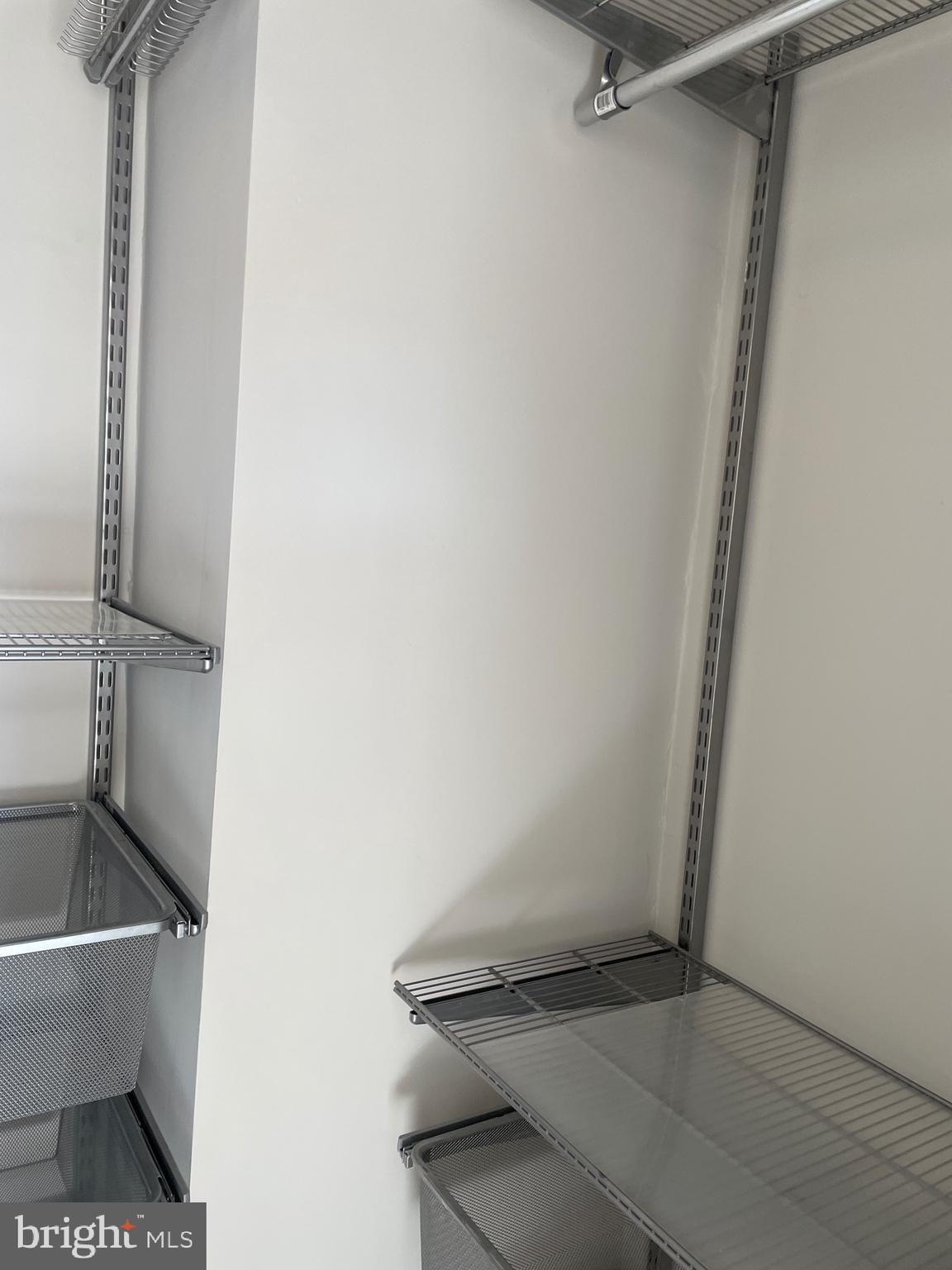 PROMENADE TOWERS - Residential Lease