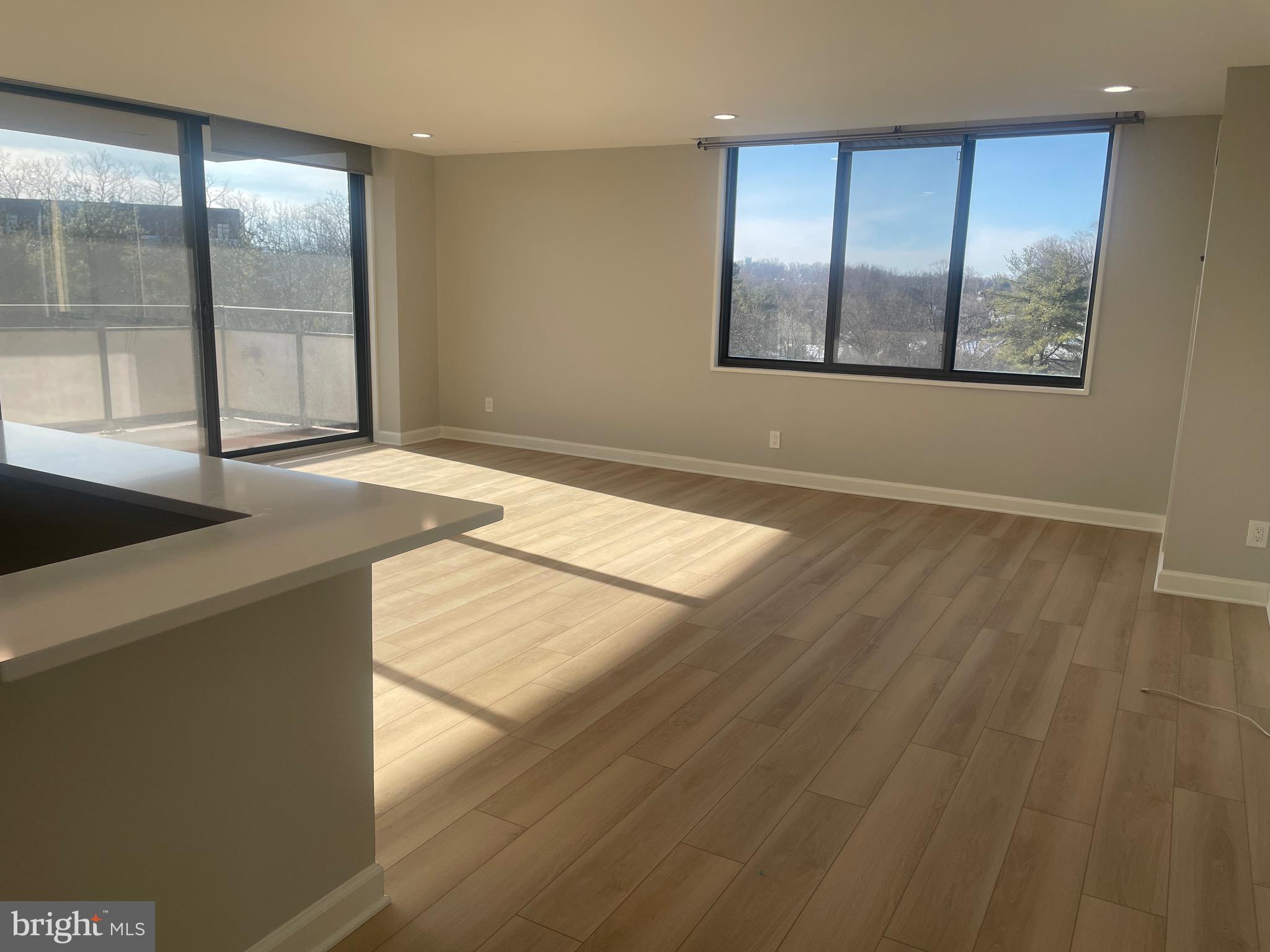 5225 POOKS HILL ROAD 828S