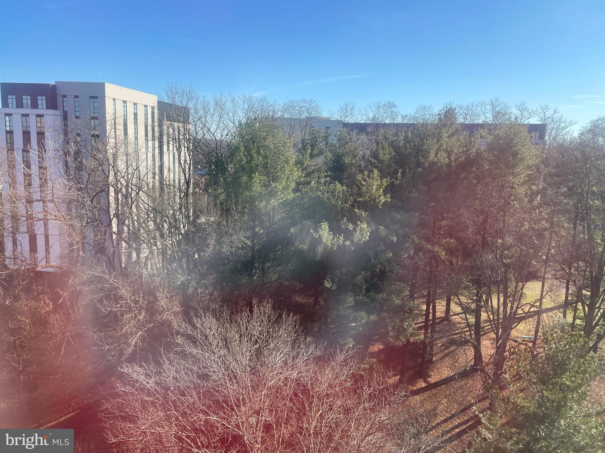 PROMENADE TOWERS - Residential Lease