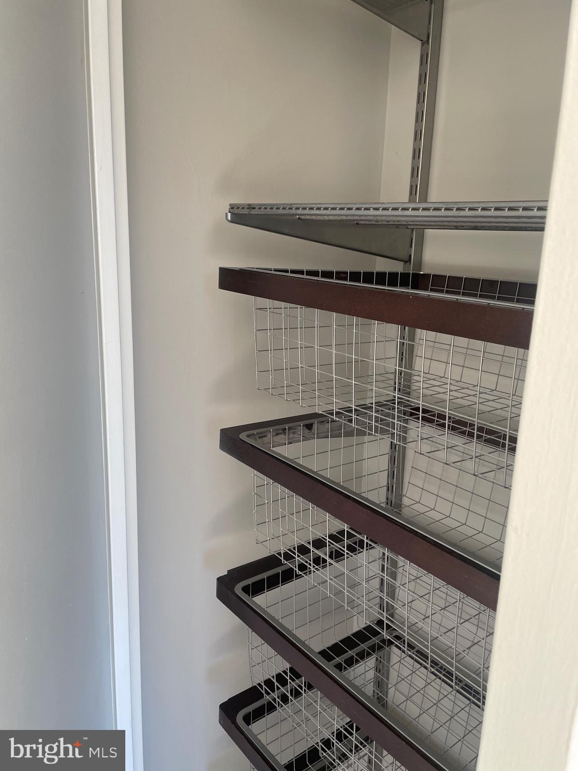 PROMENADE TOWERS - Residential Lease