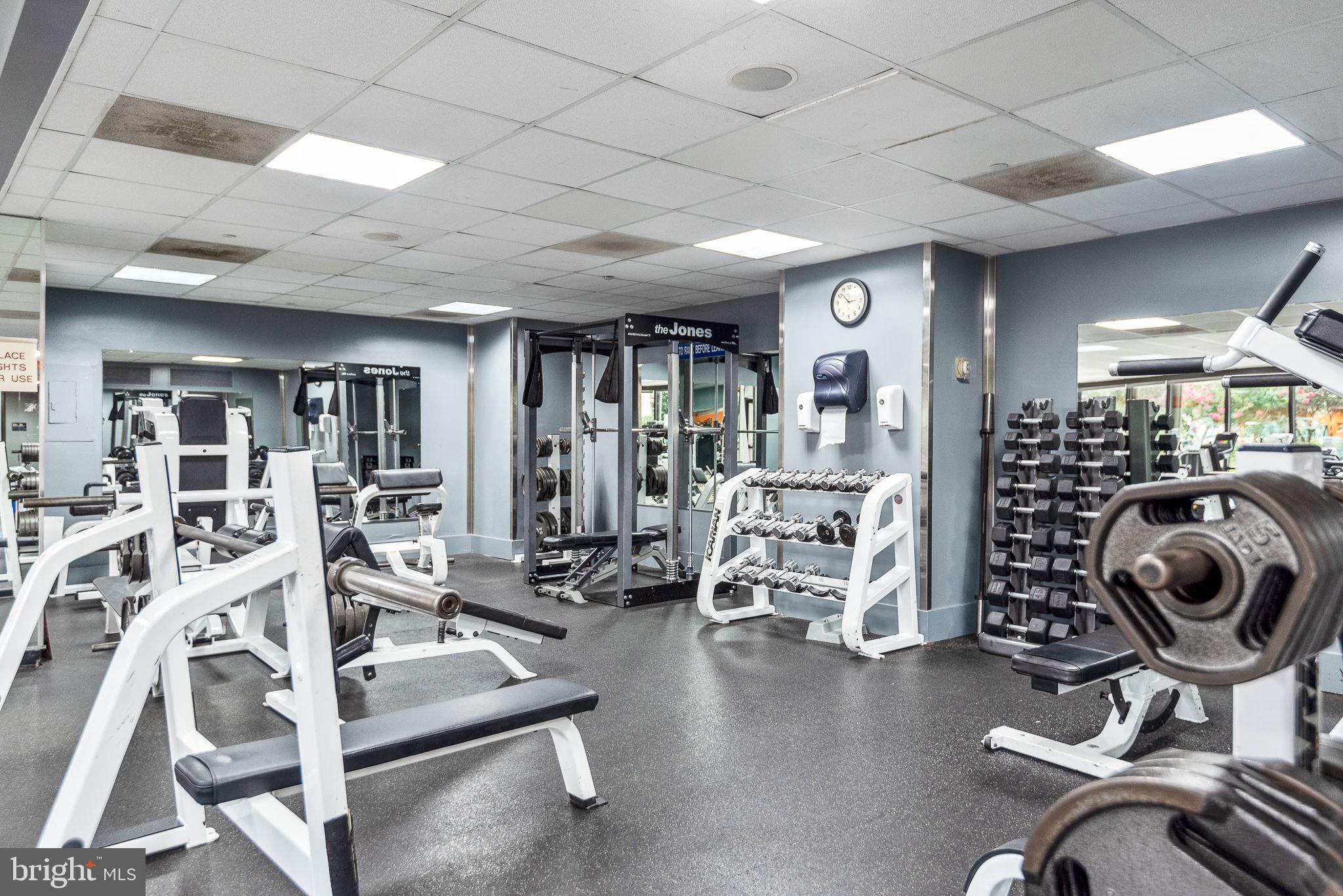 PROMENADE TOWERS - Residential Lease