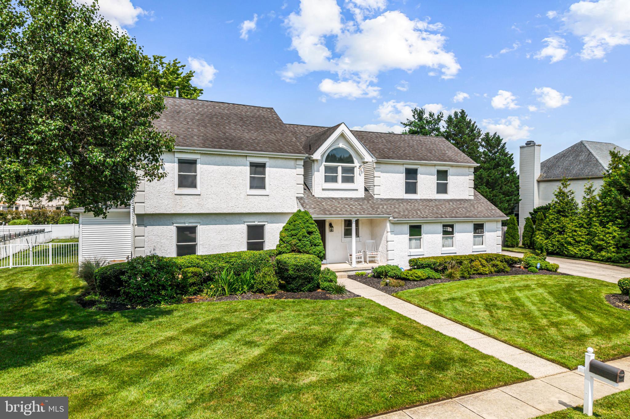 20 HORSESHOE DRIVE